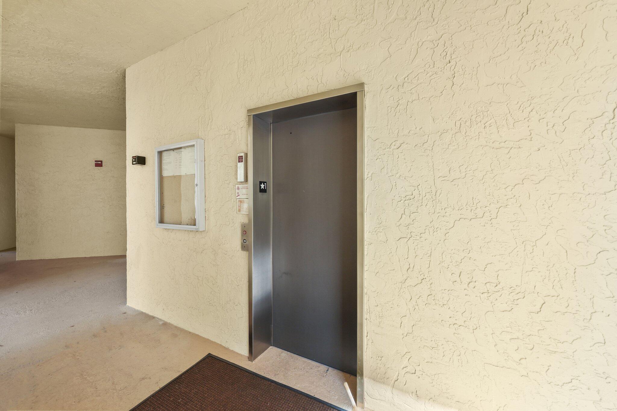 7535 La Paz #209, Boca Raton FL 33433