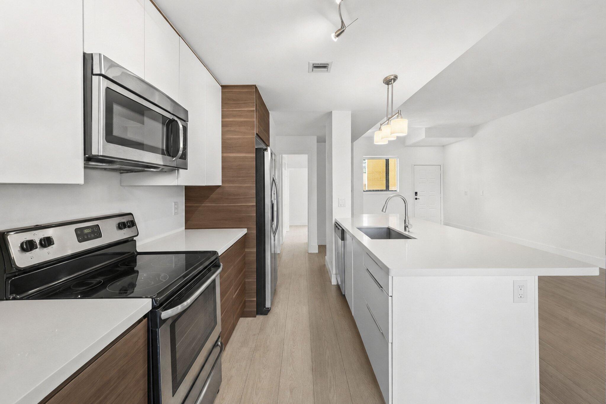 7535 La Paz #209, Boca Raton FL 33433