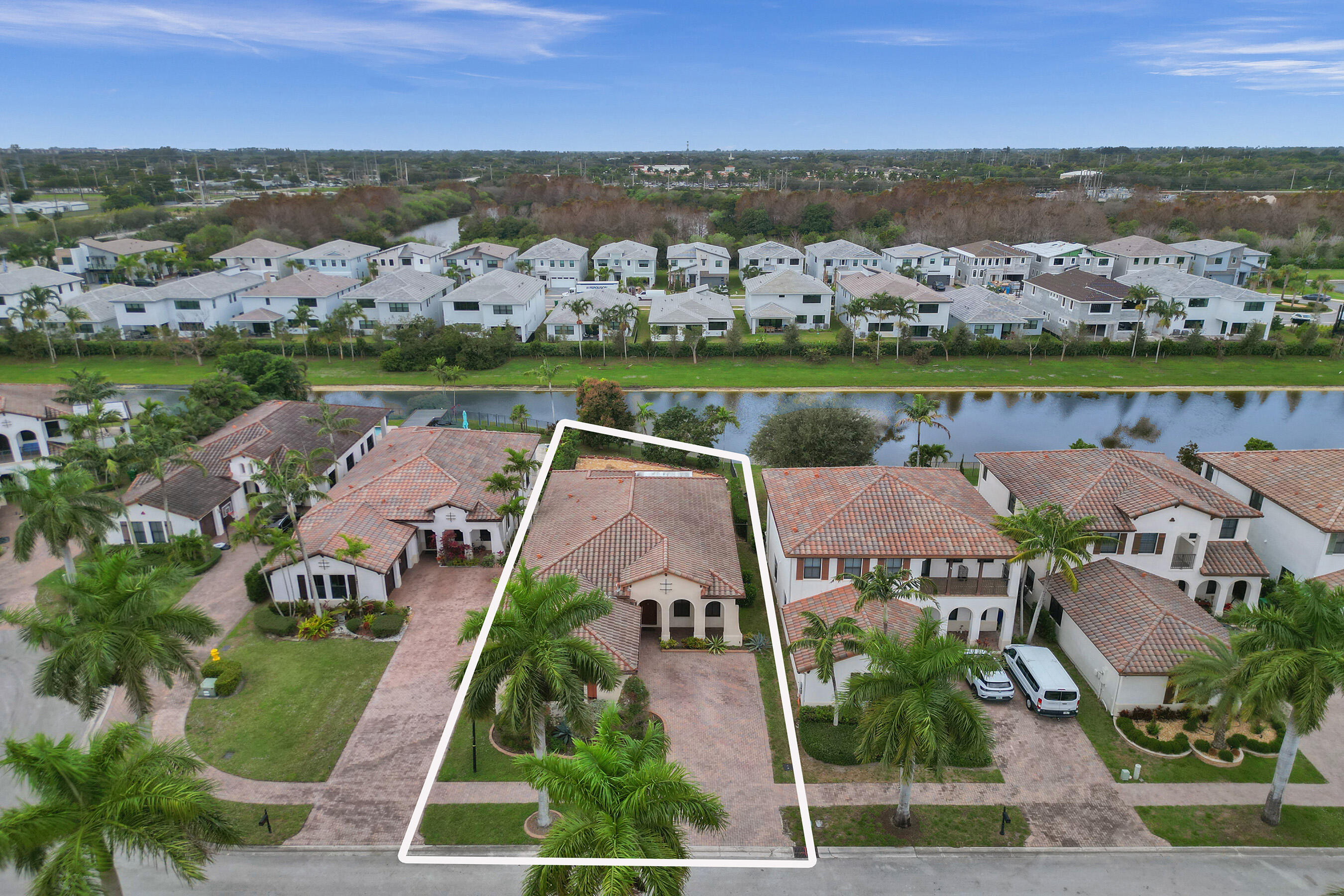 2680 NW 84TH, Cooper City FL 33024