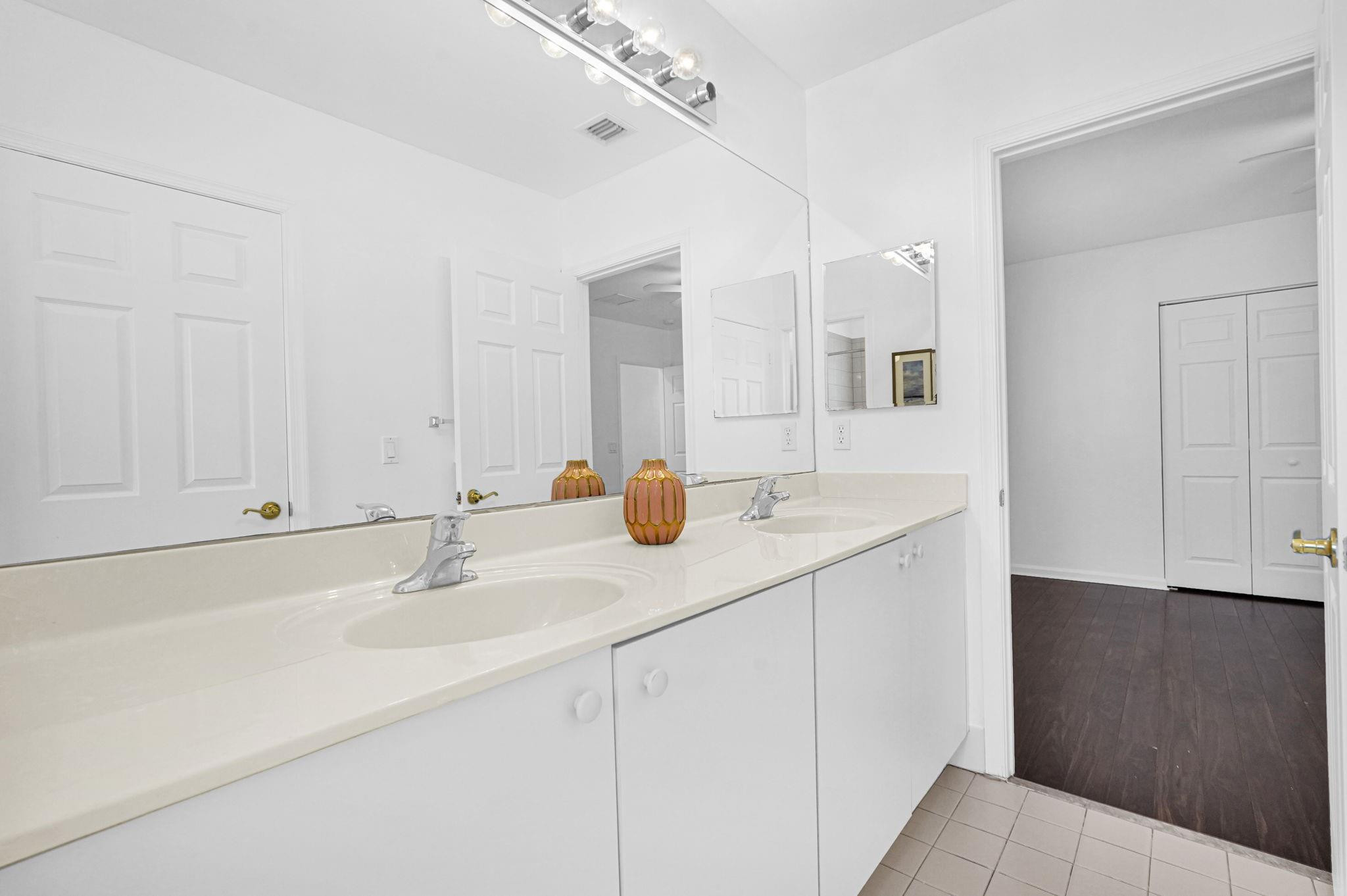1427 NW 34th, Lauderhill FL 33311