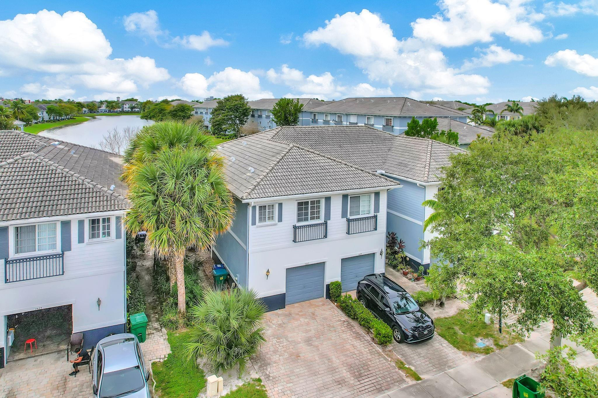 1427 NW 34th, Lauderhill FL 33311