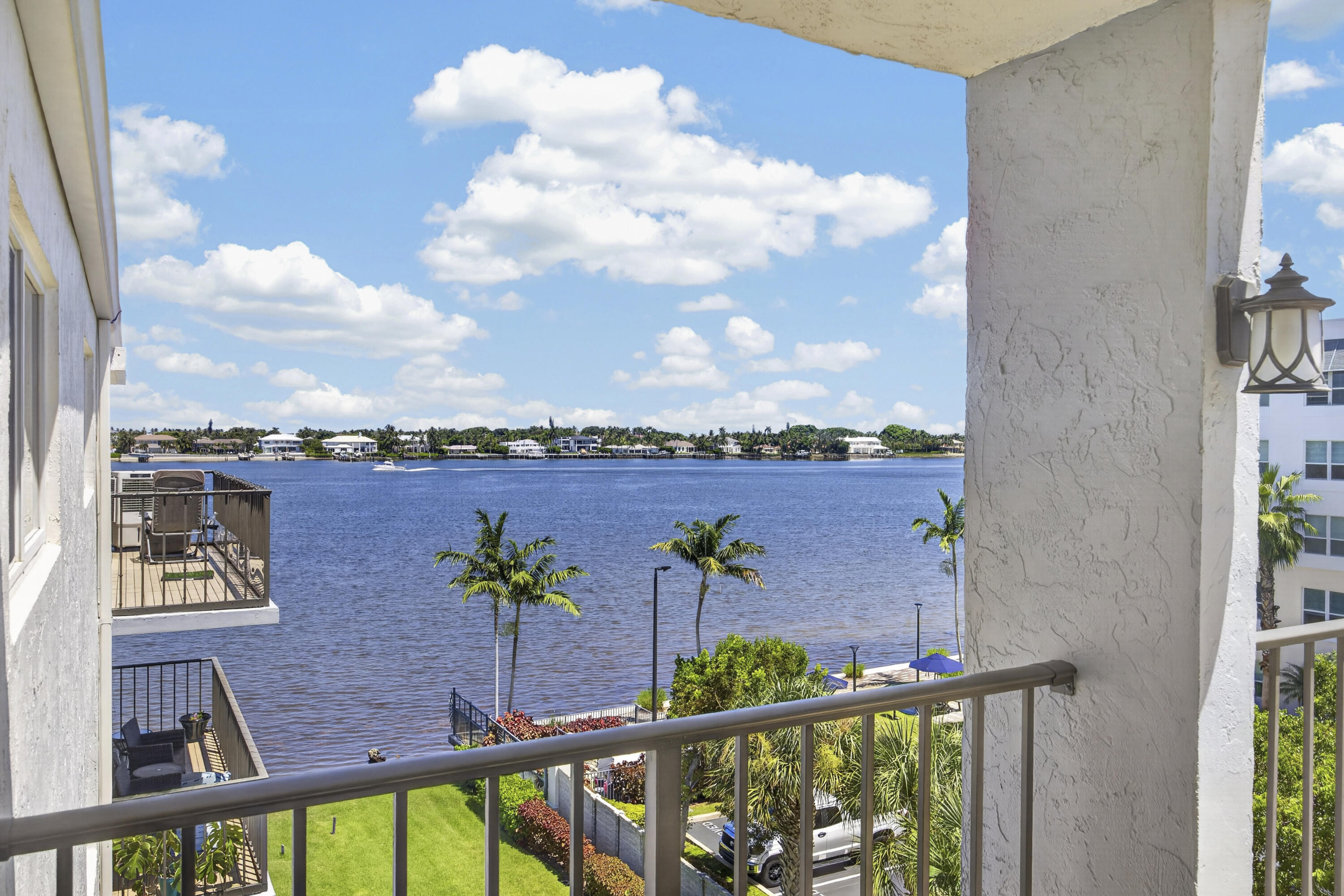 1206 S LAKE #504, Lantana FL 33462