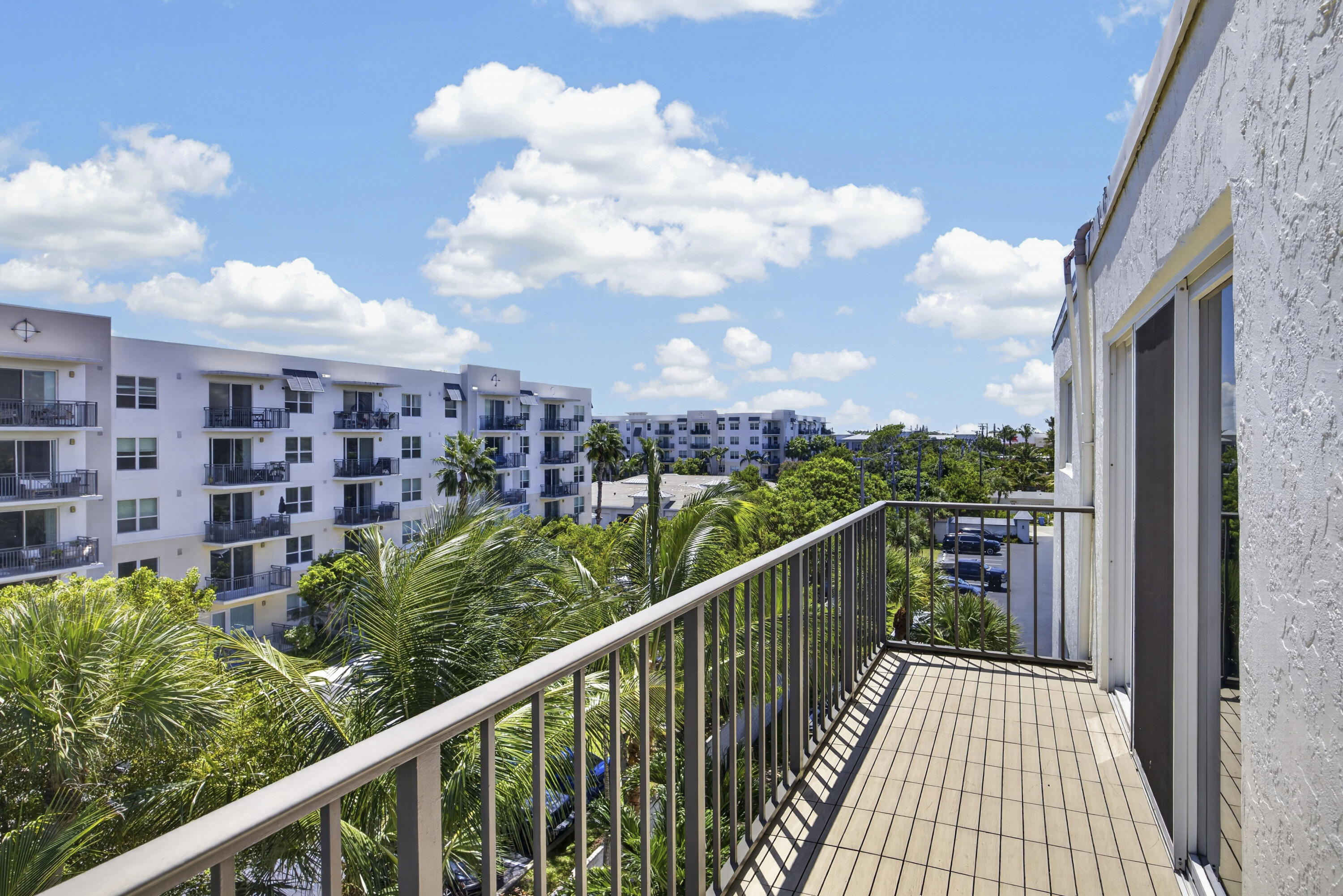 1206 S LAKE #504, Lantana FL 33462