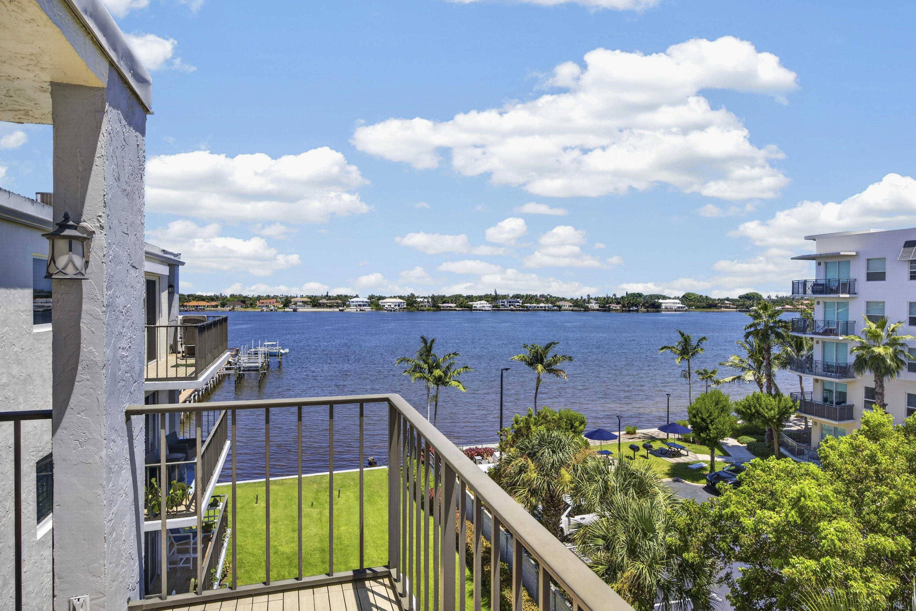 1206 S LAKE #504, Lantana FL 33462