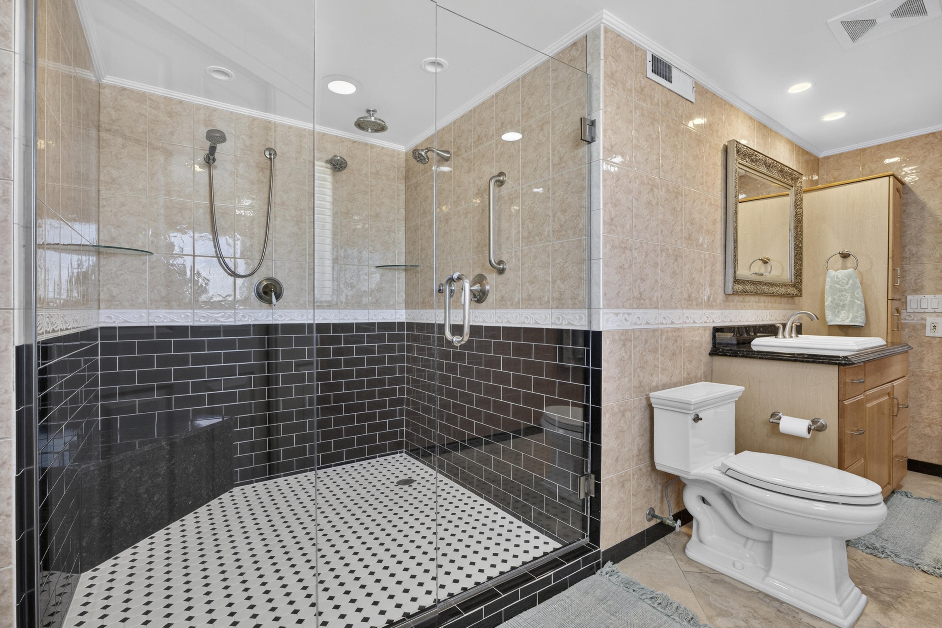 1206 S LAKE #504, Lantana FL 33462