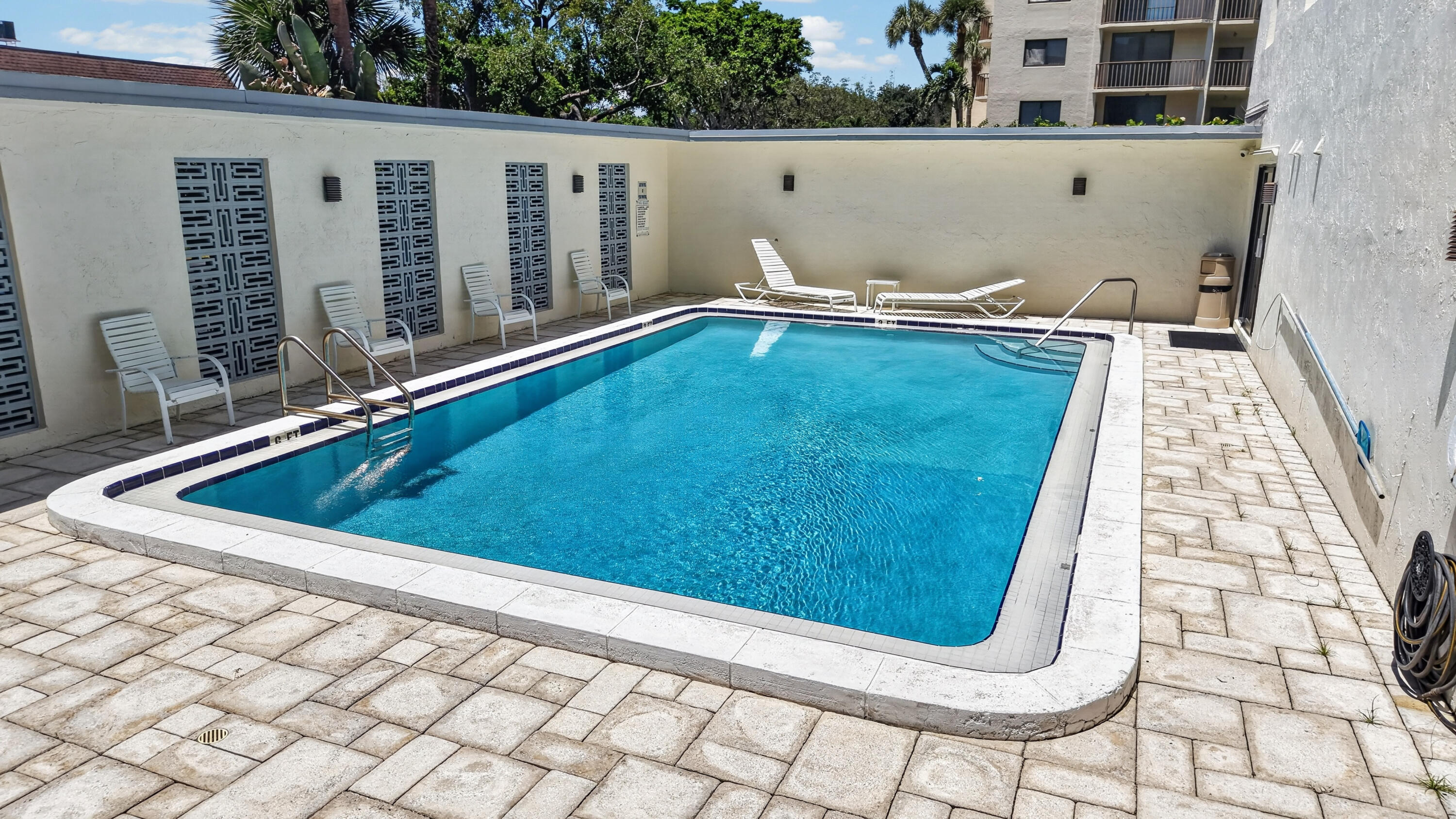 1206 S LAKE #504, Lantana FL 33462