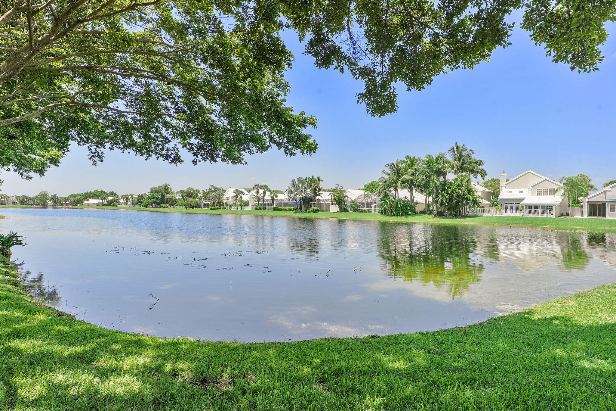 897 Dickens, West Palm Beach FL 33411