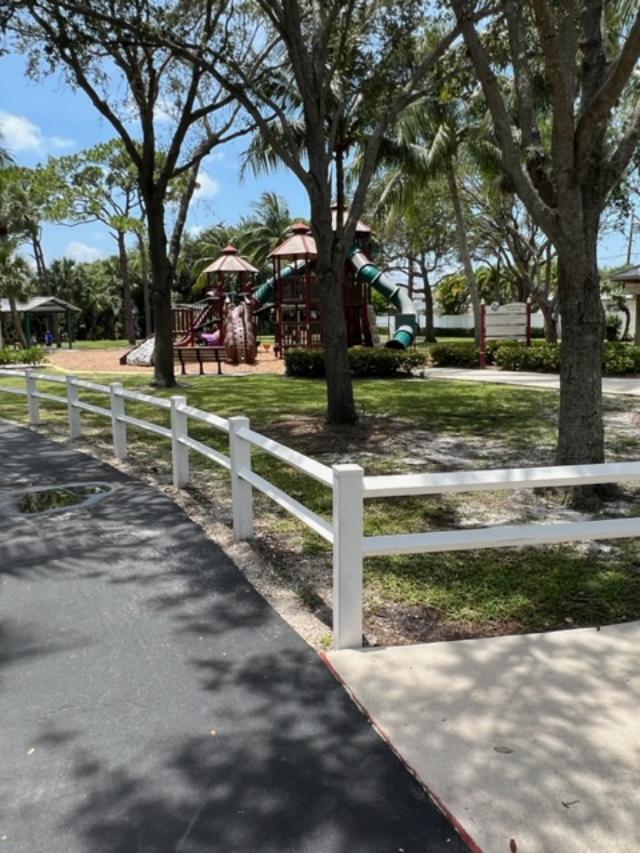 3 Ridgewood, Jupiter FL 33469