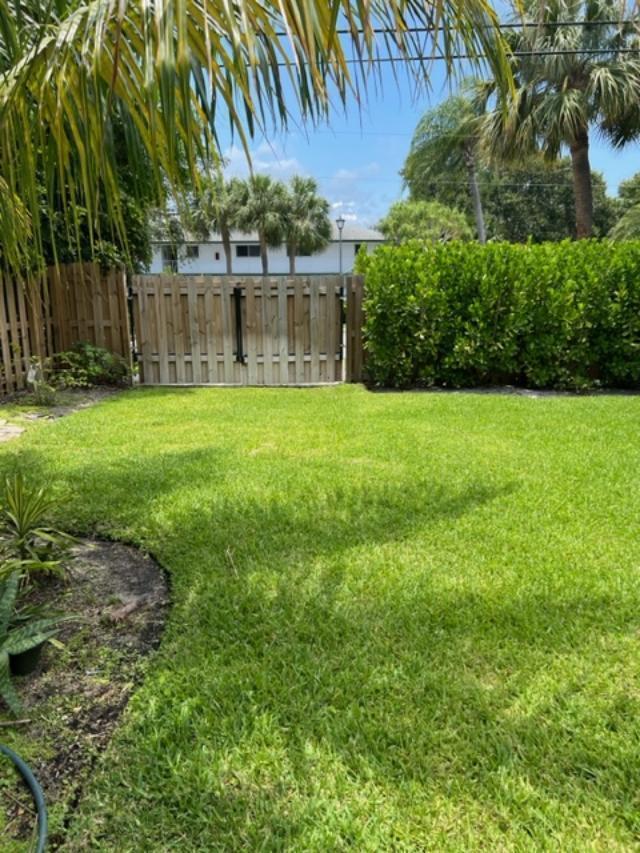 3 Ridgewood, Jupiter FL 33469