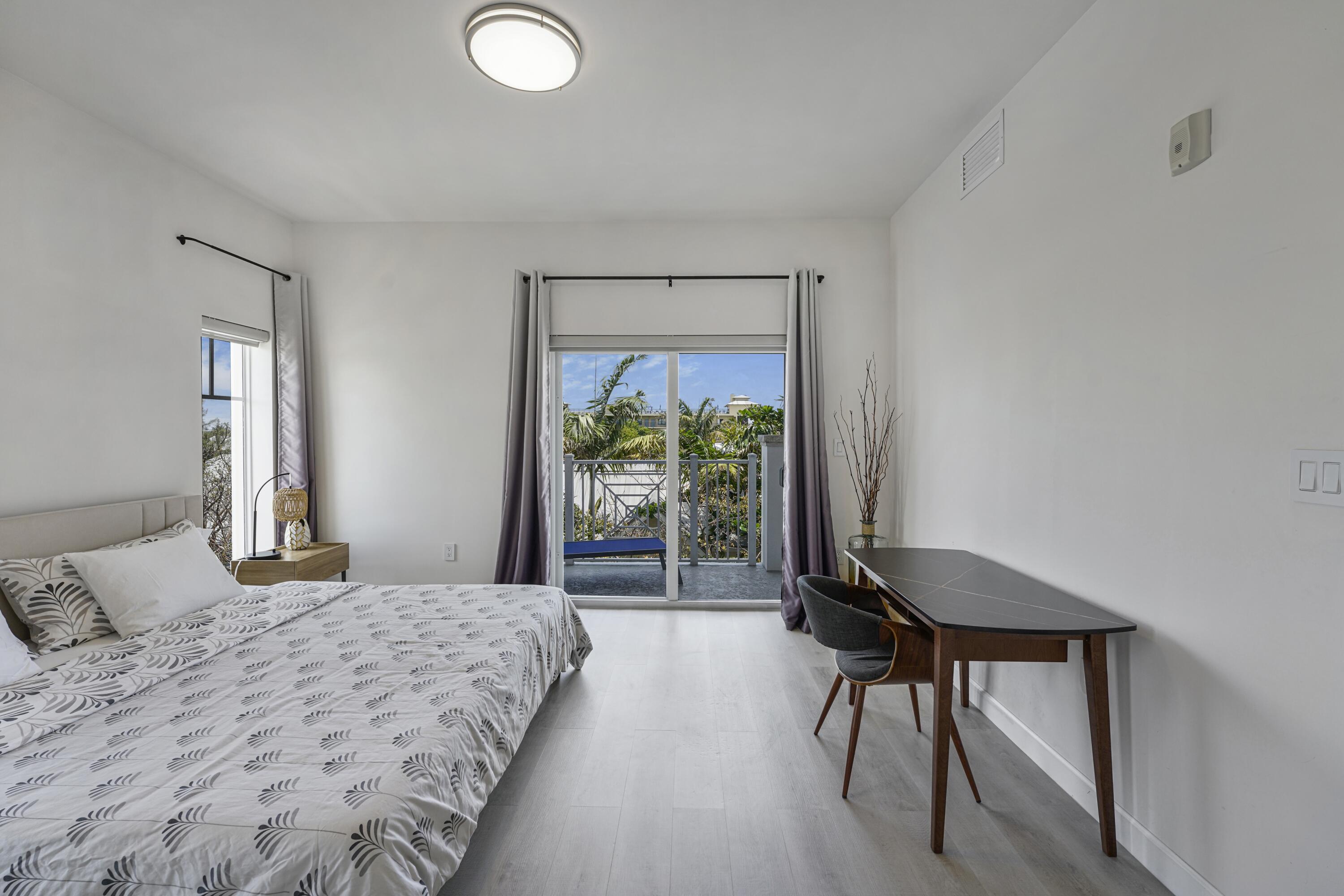 1931 NE 2nd #301, Deerfield Beach FL 33441