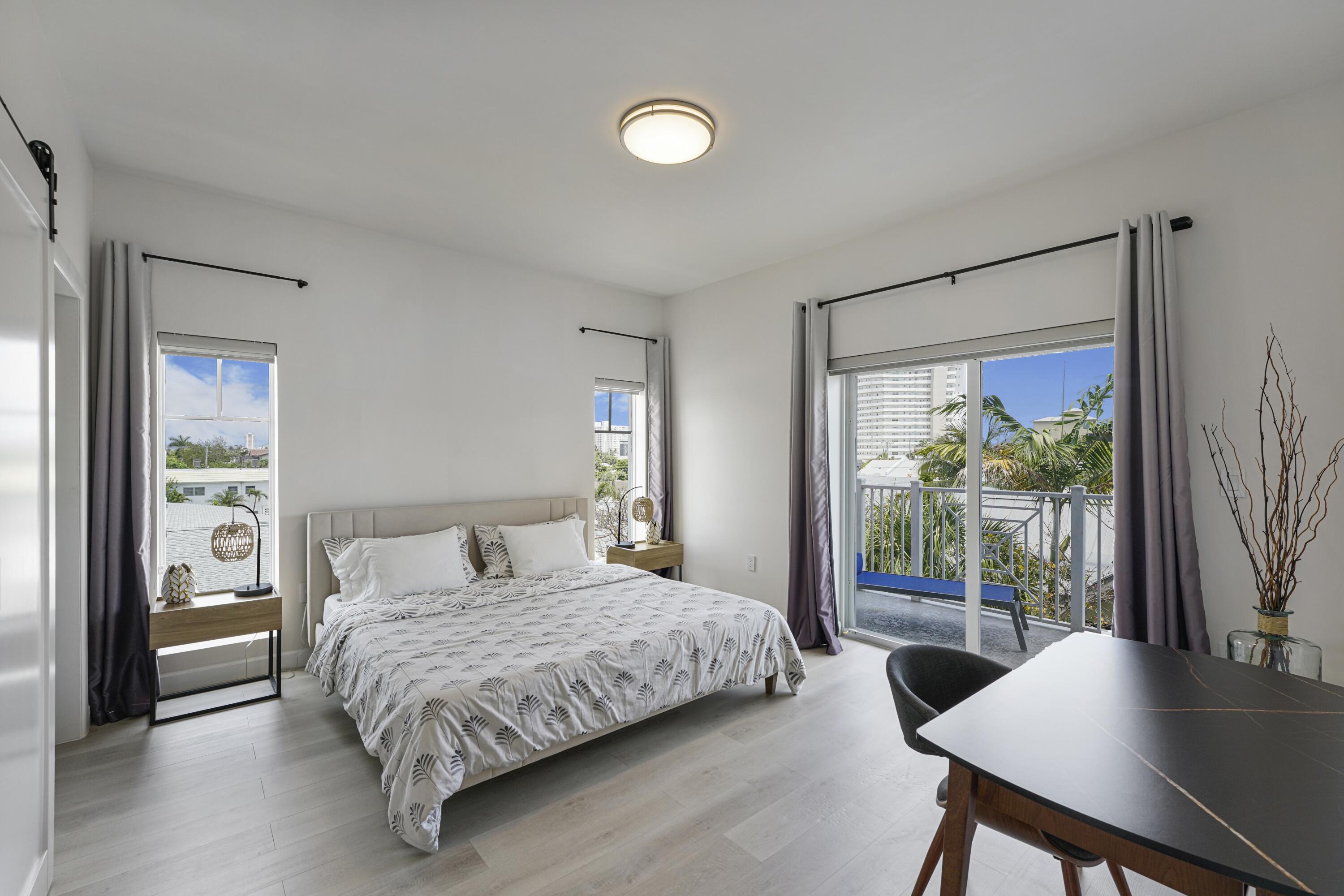 1931 NE 2nd #301, Deerfield Beach FL 33441