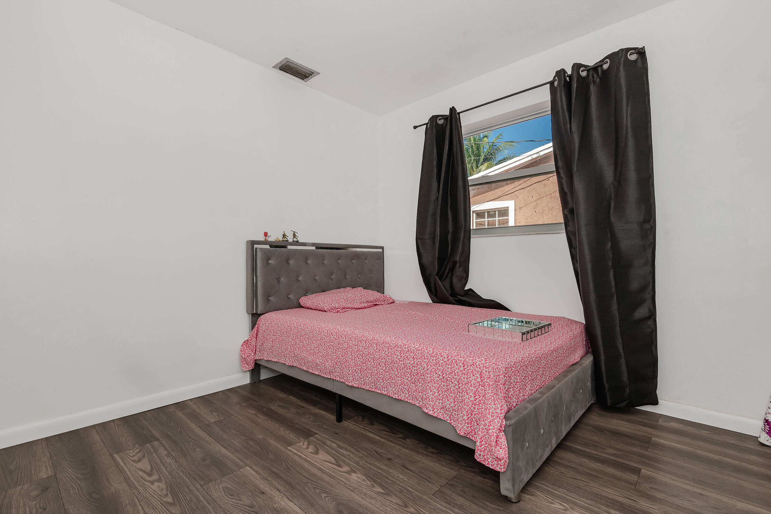 3611 NW 40TH, Lauderdale Lakes FL 33309