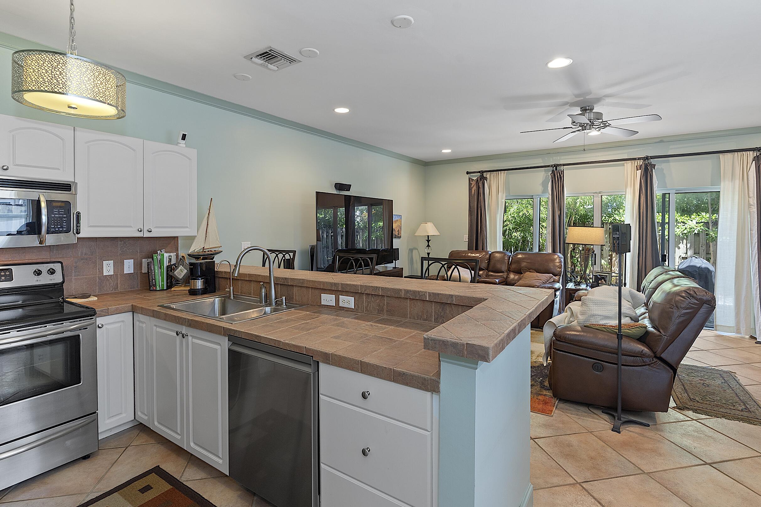 808 SW 4th, Fort Lauderdale FL 33315