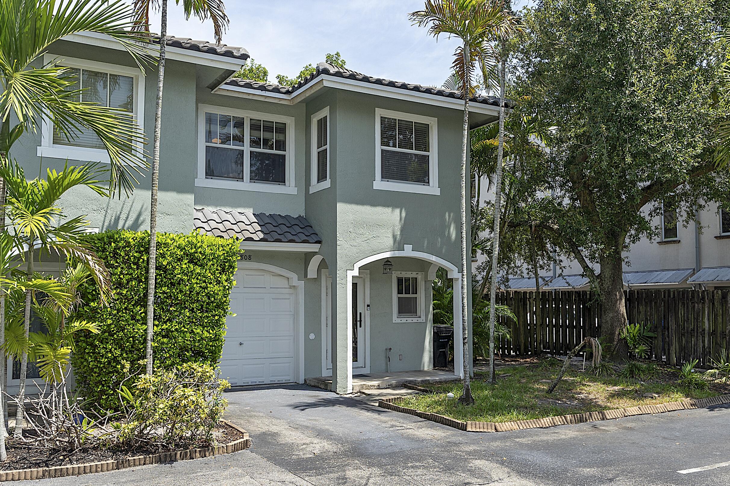 808 SW 4th, Fort Lauderdale FL 33315