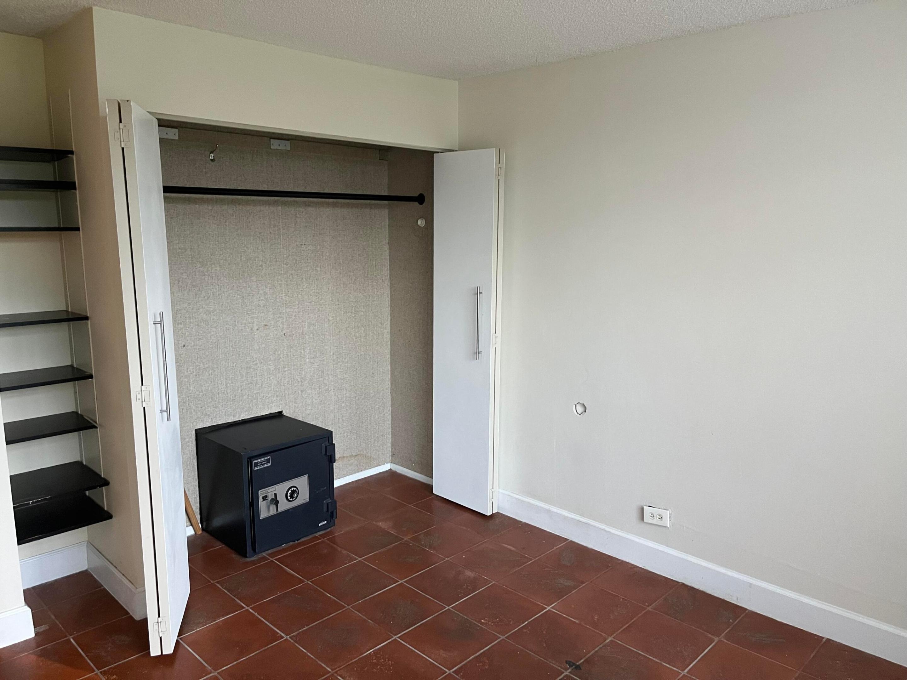 3760 INVERRARY #1T, Lauderhill FL 33319