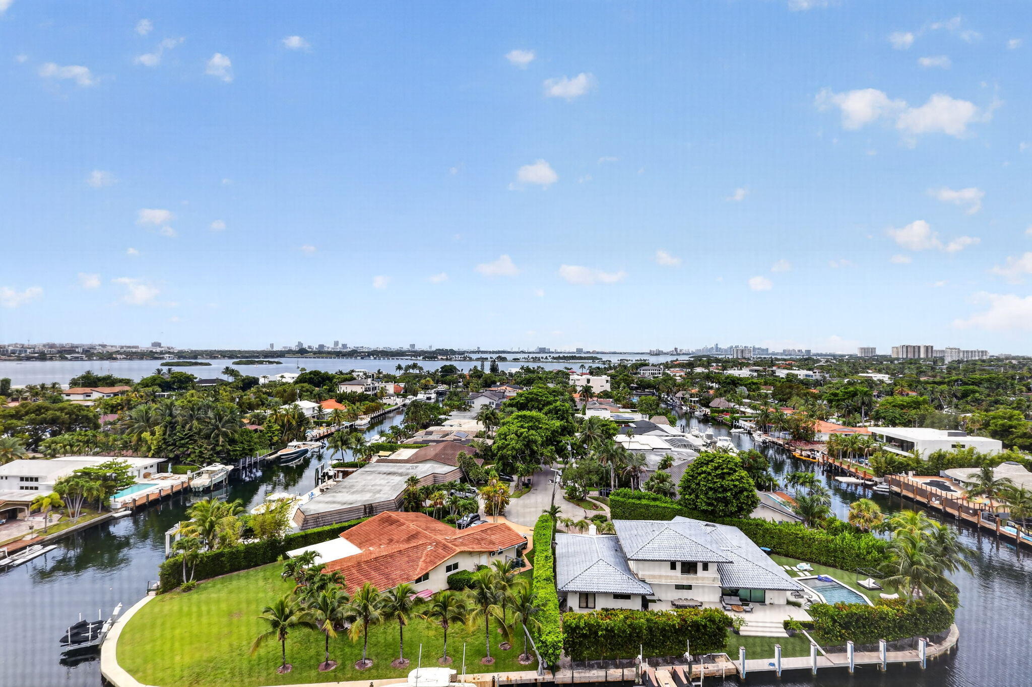 2500 NE 135TH #C1011, North Miami FL 33181