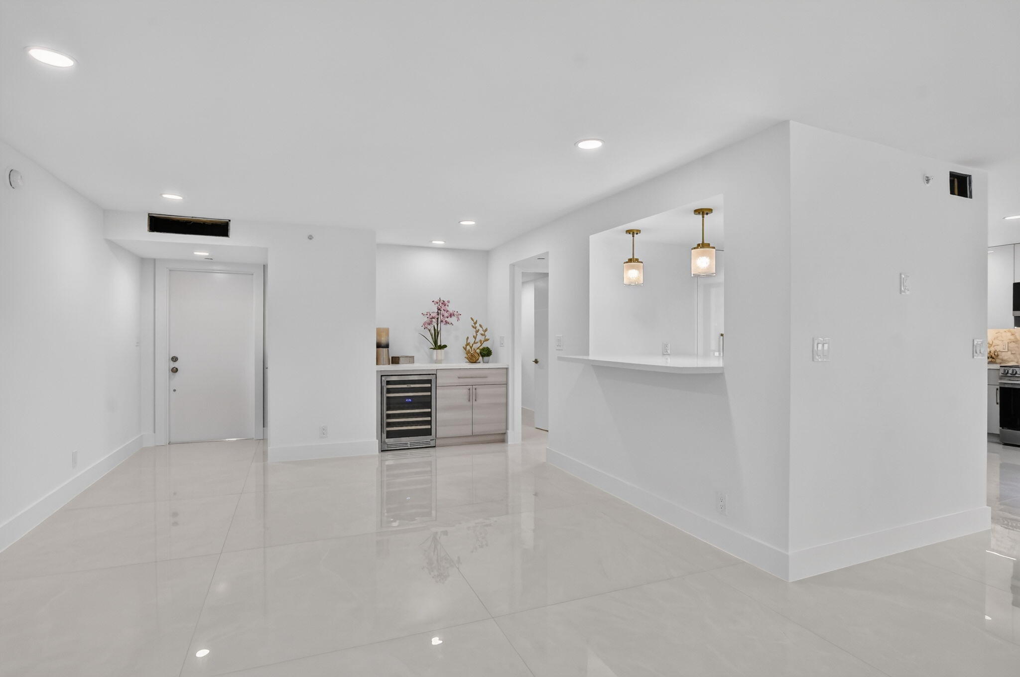 7847 Lakeside #1021, Boca Raton FL 33434