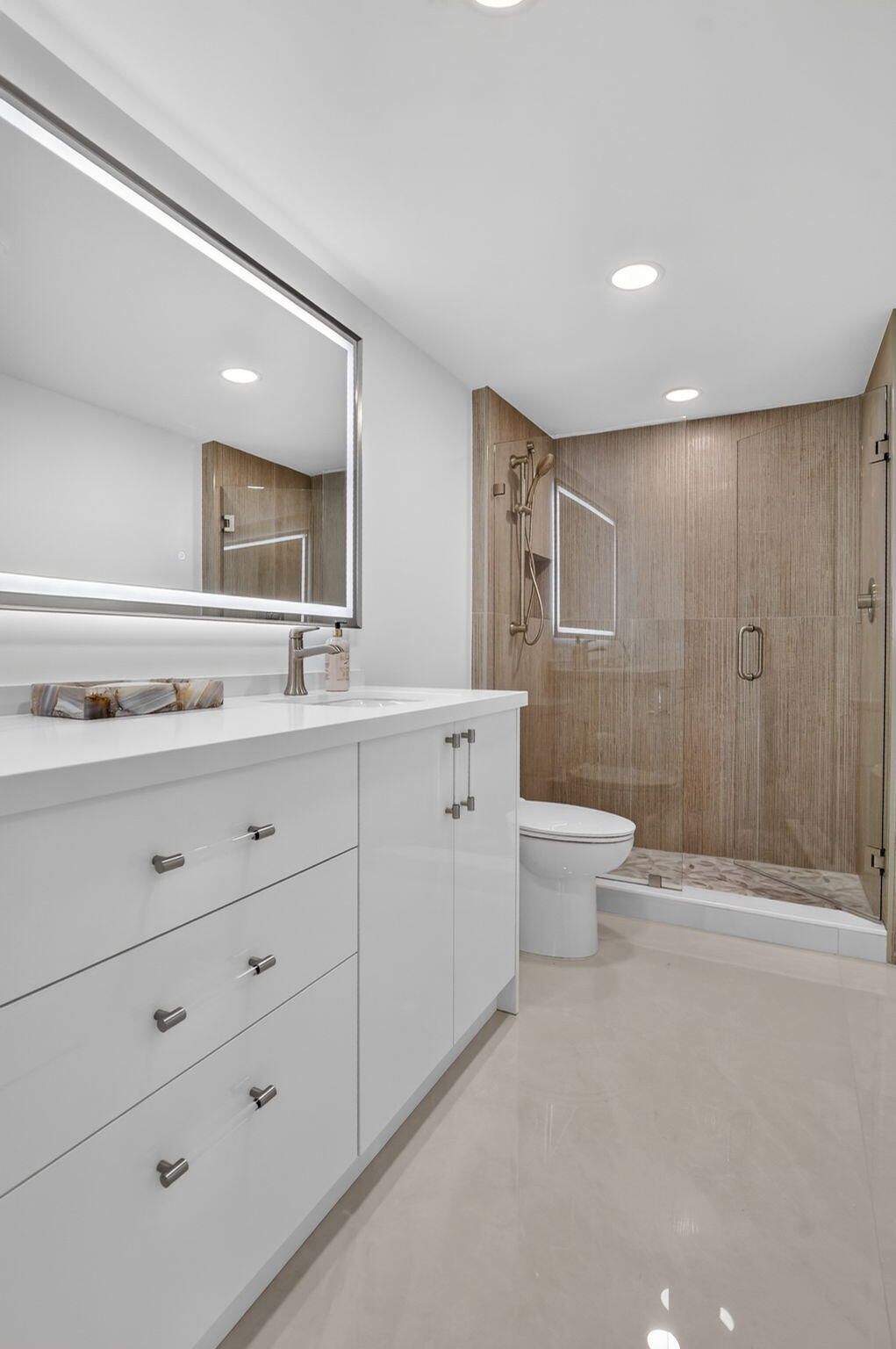 7847 Lakeside #1021, Boca Raton FL 33434