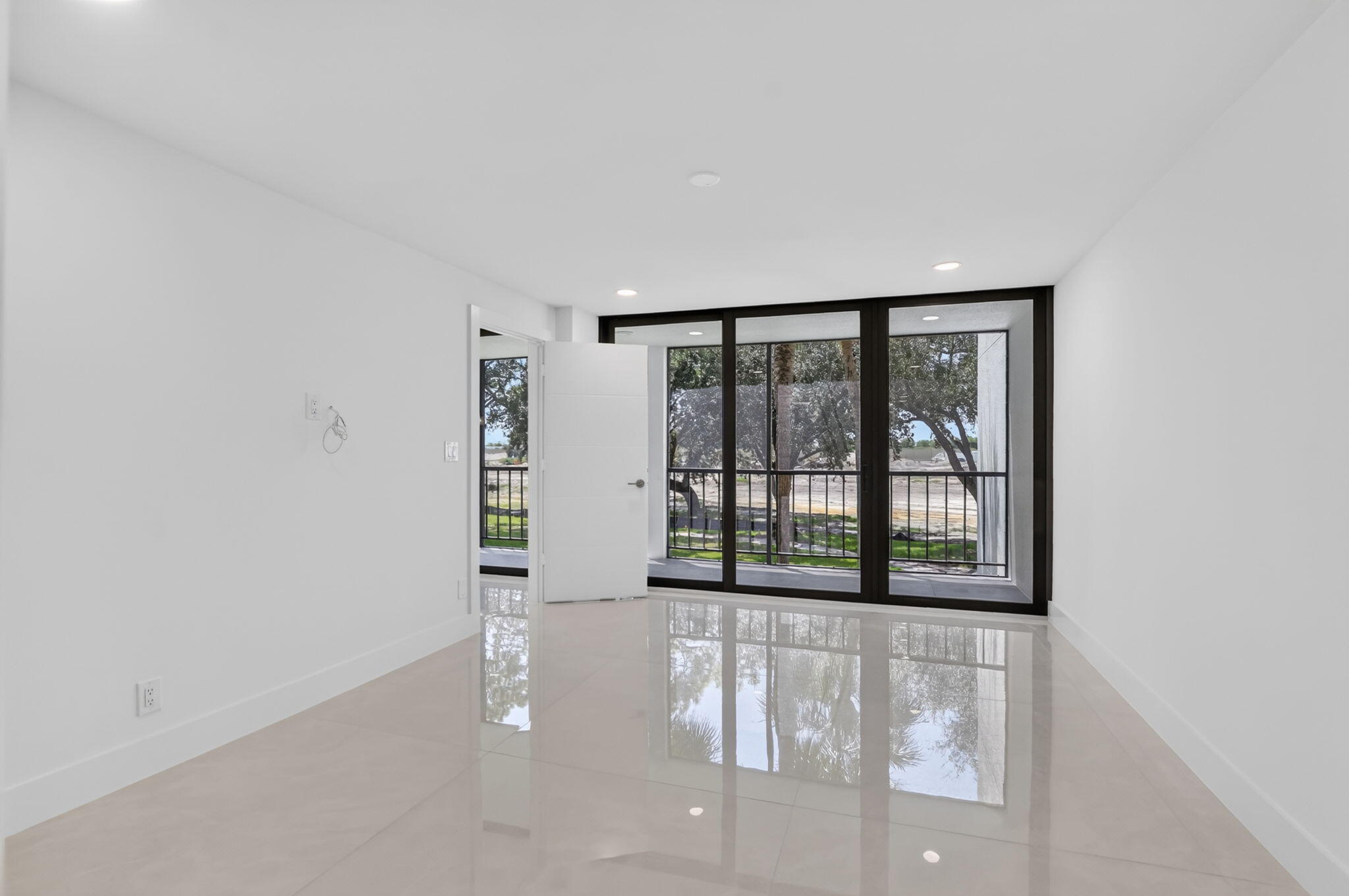 7847 Lakeside #1021, Boca Raton FL 33434