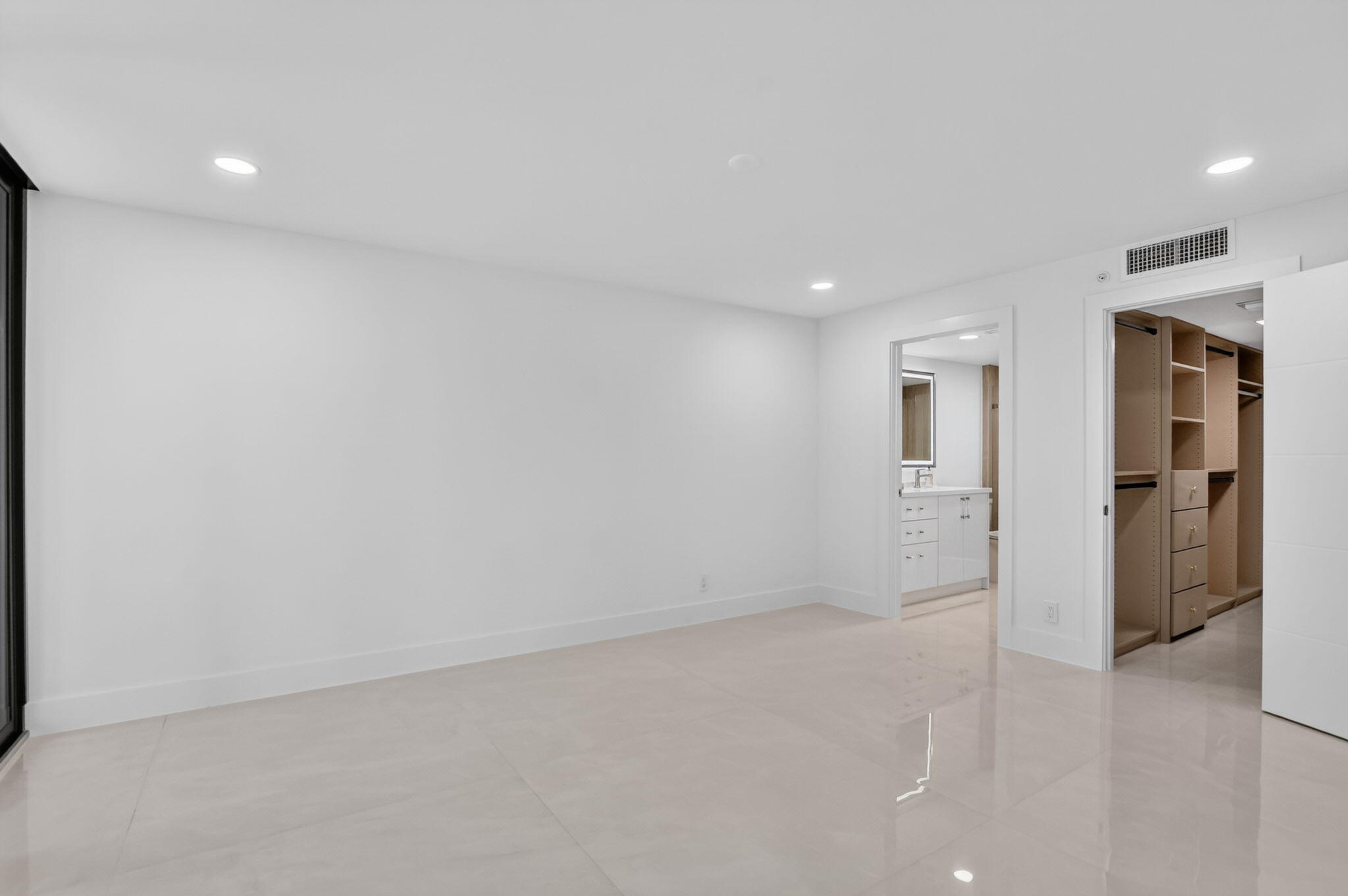 7847 Lakeside #1021, Boca Raton FL 33434