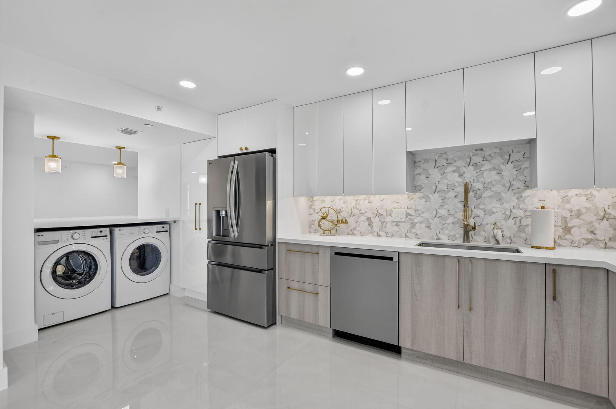 7847 Lakeside #1021, Boca Raton FL 33434