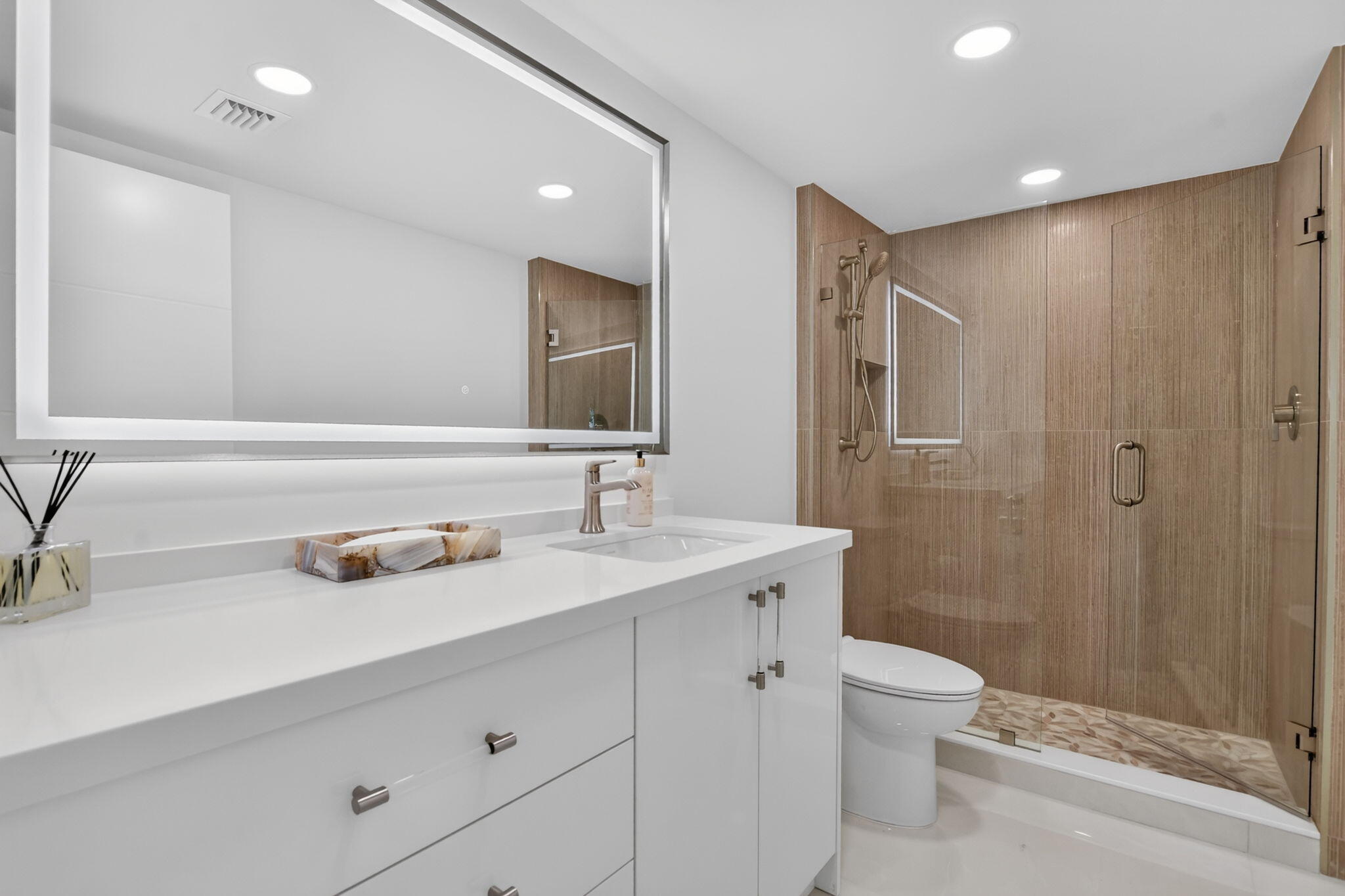 7847 Lakeside #1021, Boca Raton FL 33434