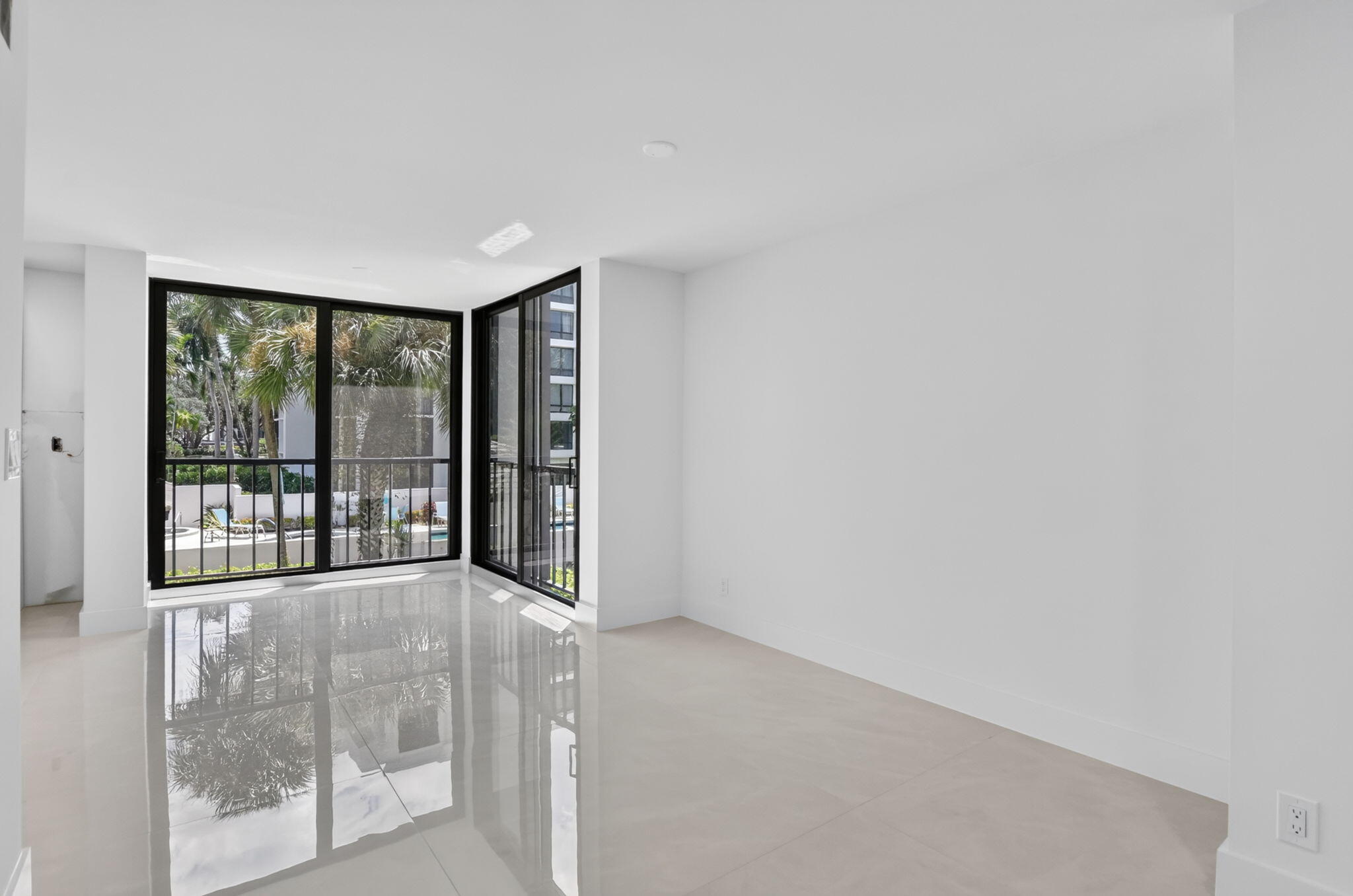 7847 Lakeside #1021, Boca Raton FL 33434
