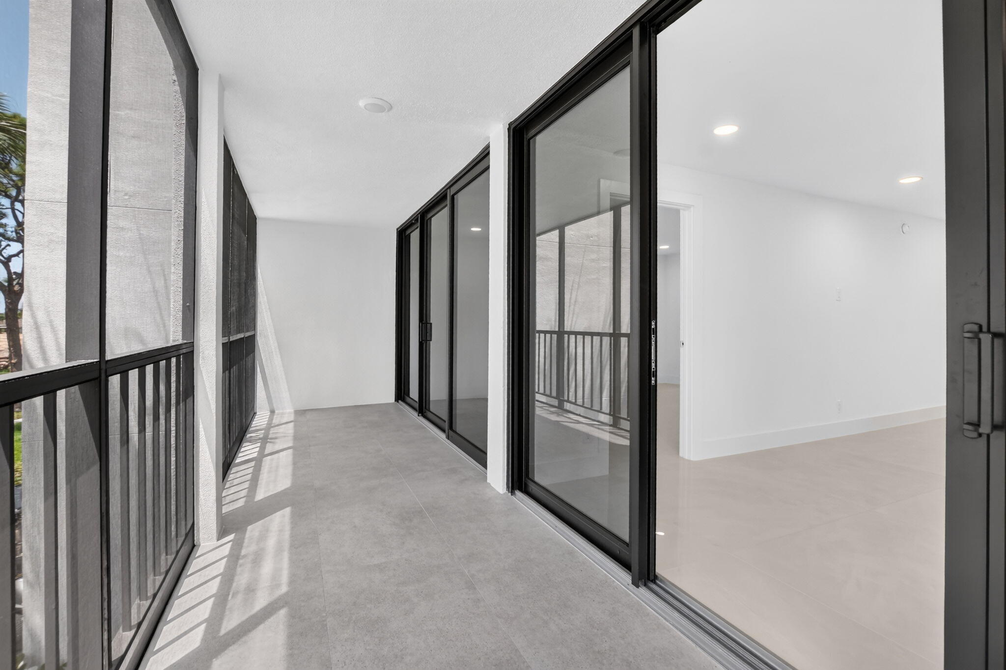 7847 Lakeside #1021, Boca Raton FL 33434