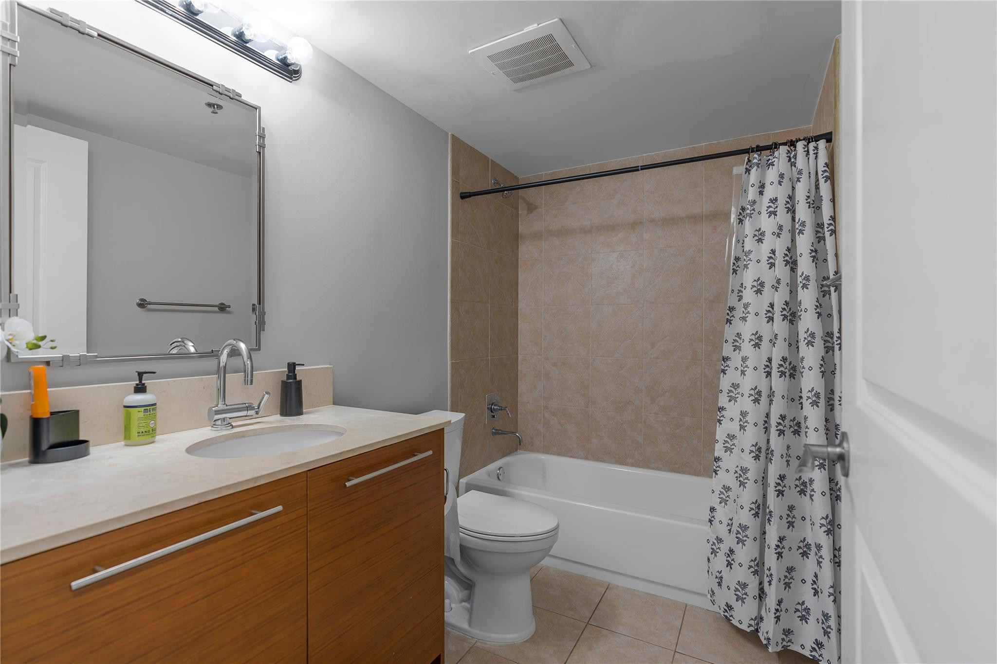 2641 N FLAMINGO #901N, Sunrise FL 33323