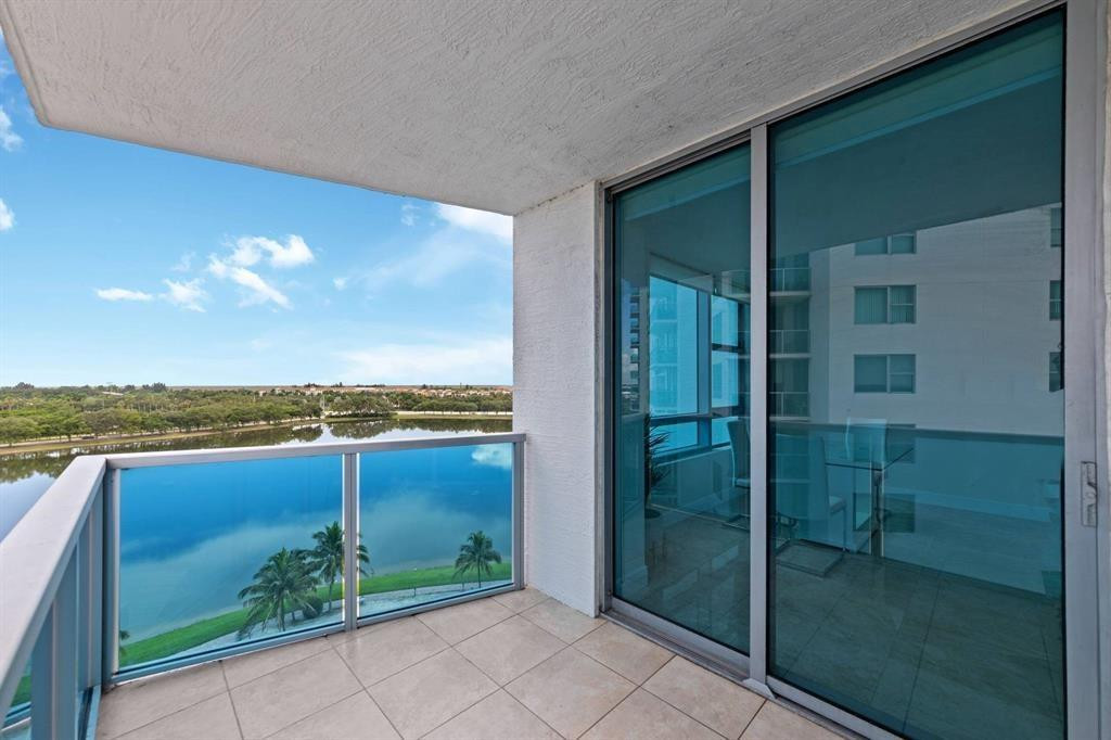 2641 N FLAMINGO #901N, Sunrise FL 33323