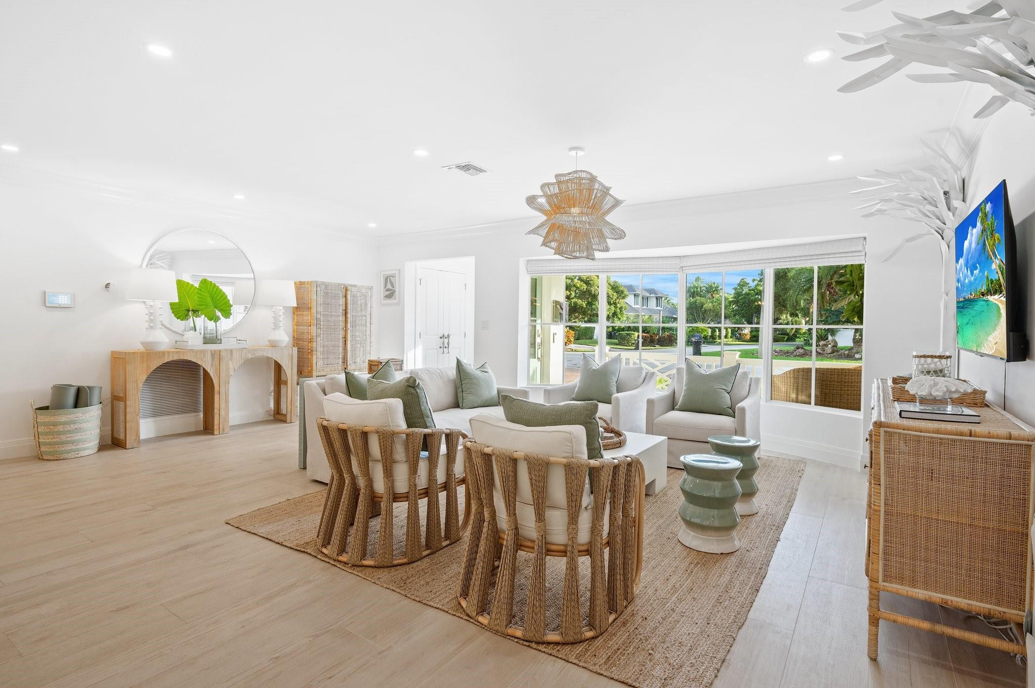 2519 NE 8TH, Fort Lauderdale FL 33304