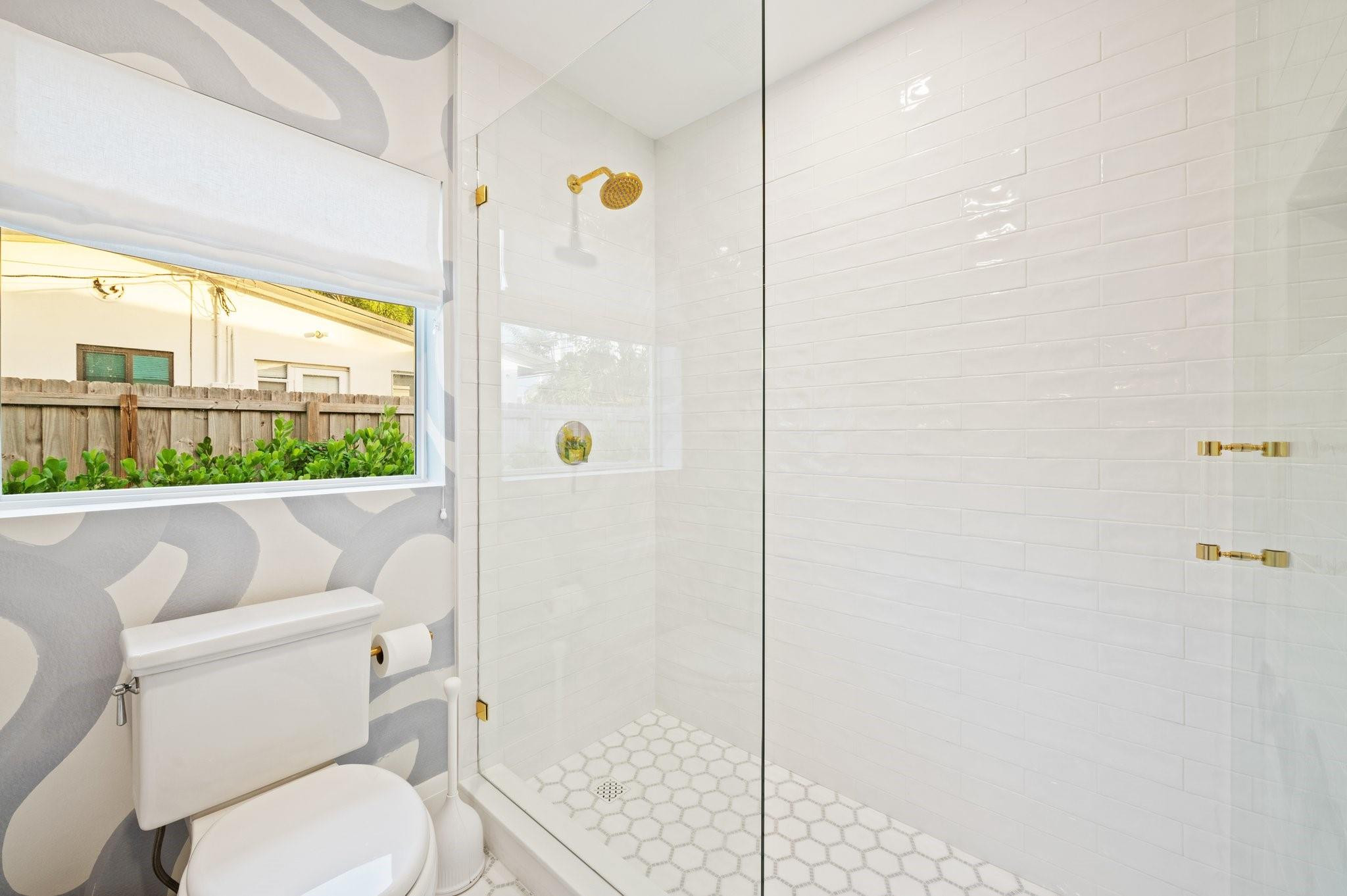 2519 NE 8TH, Fort Lauderdale FL 33304