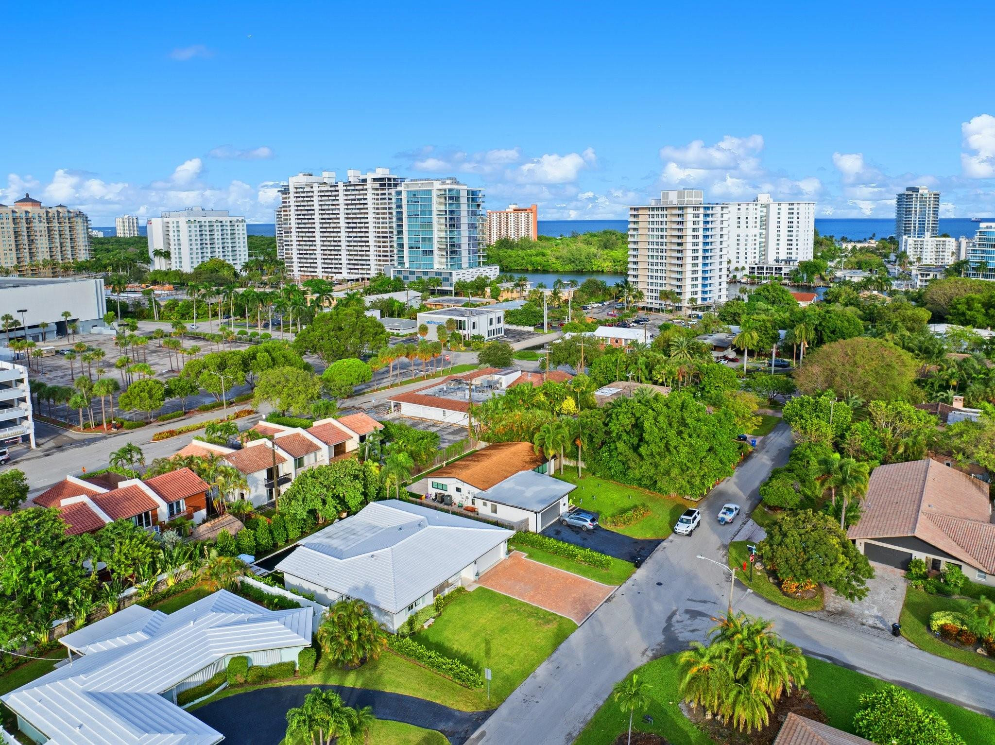 2519 NE 8TH, Fort Lauderdale FL 33304