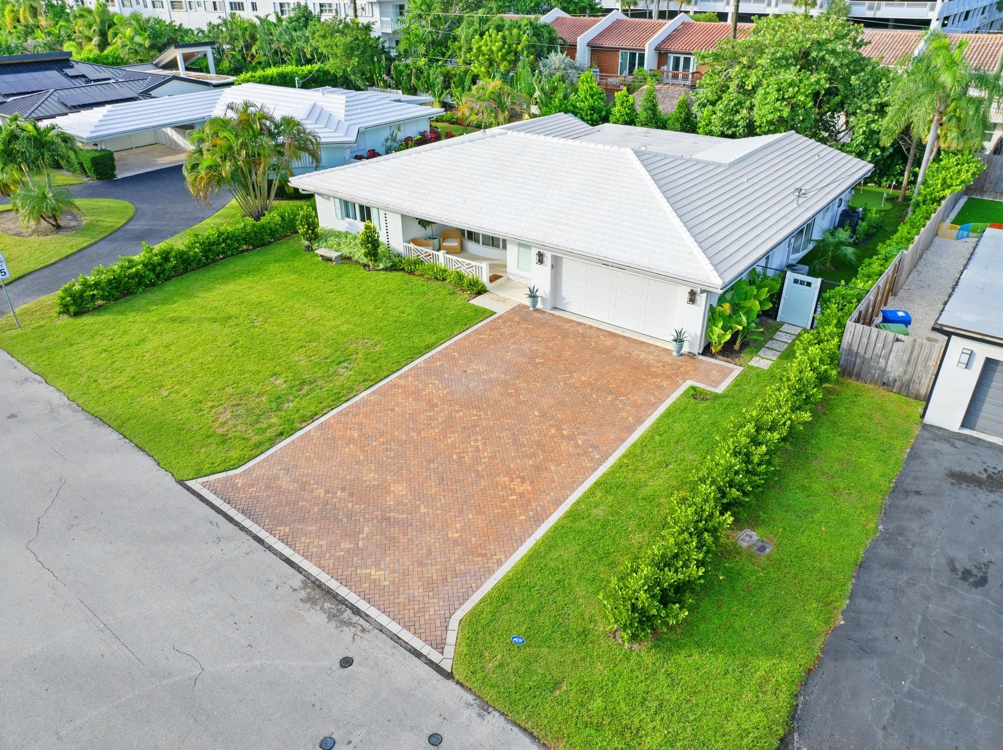 2519 NE 8TH, Fort Lauderdale FL 33304
