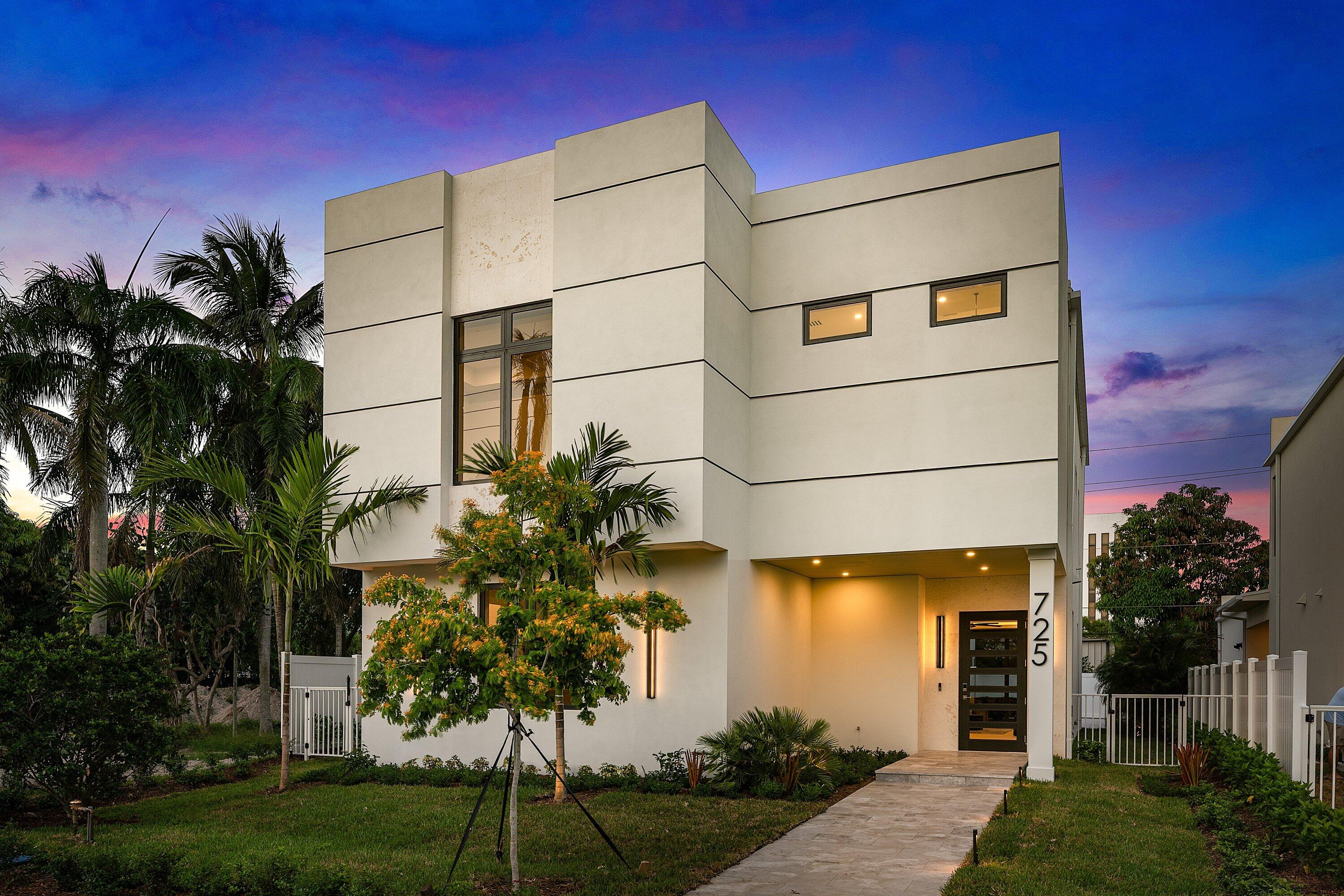 725 SE 4TH, Delray Beach FL 33483