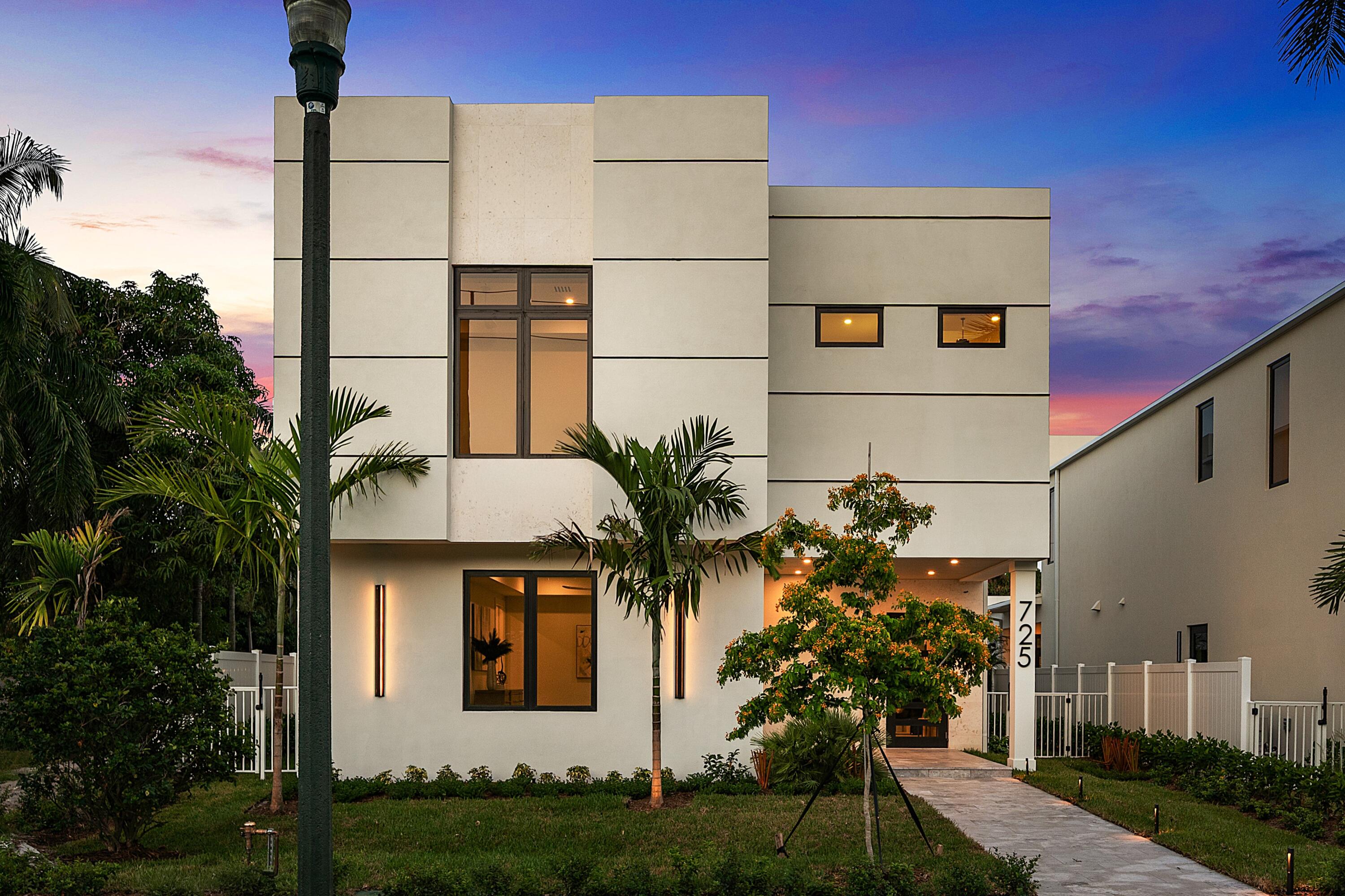 725 SE 4TH, Delray Beach FL 33483