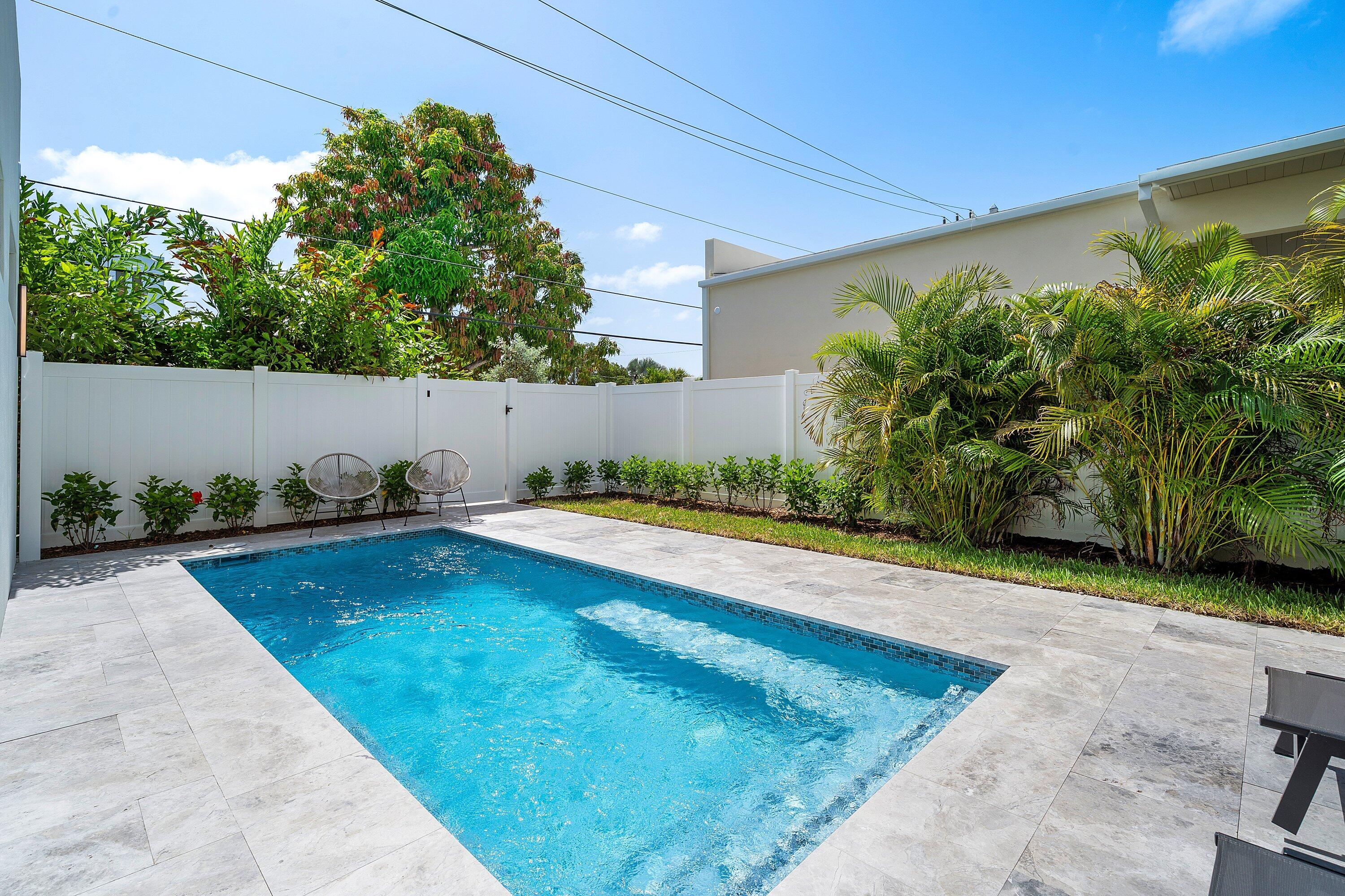 725 SE 4TH, Delray Beach FL 33483