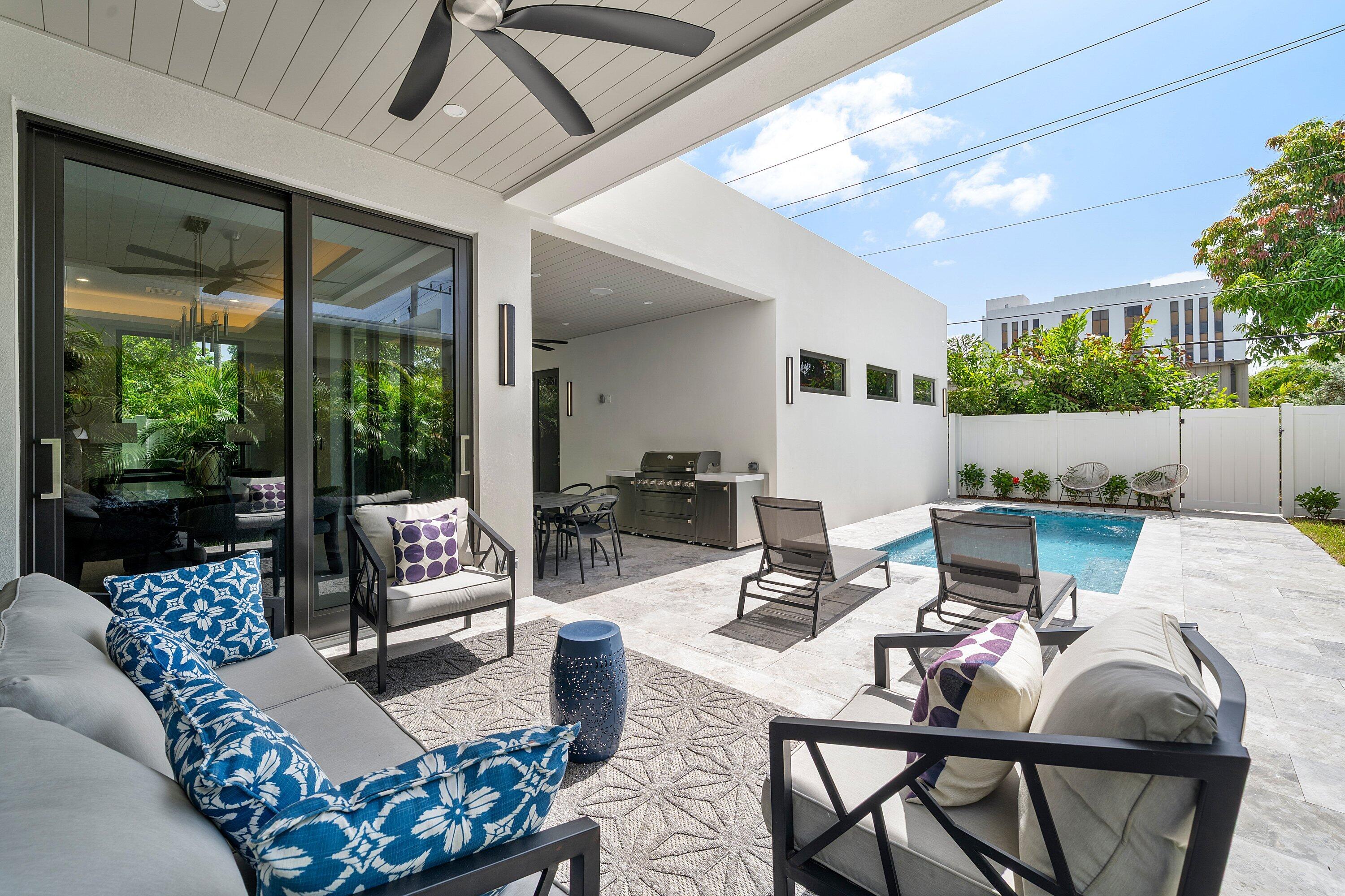 725 SE 4TH, Delray Beach FL 33483