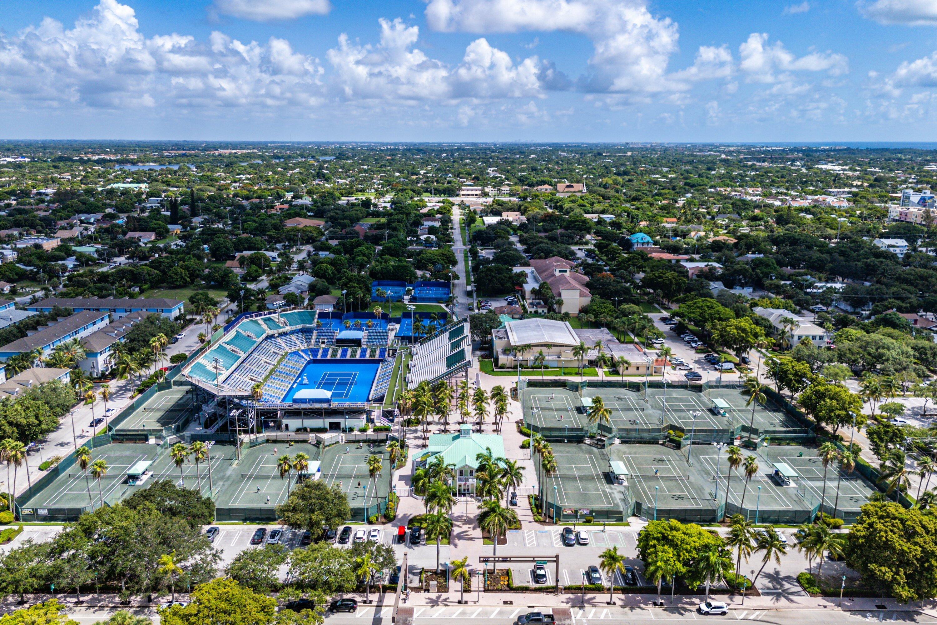 725 SE 4TH, Delray Beach FL 33483