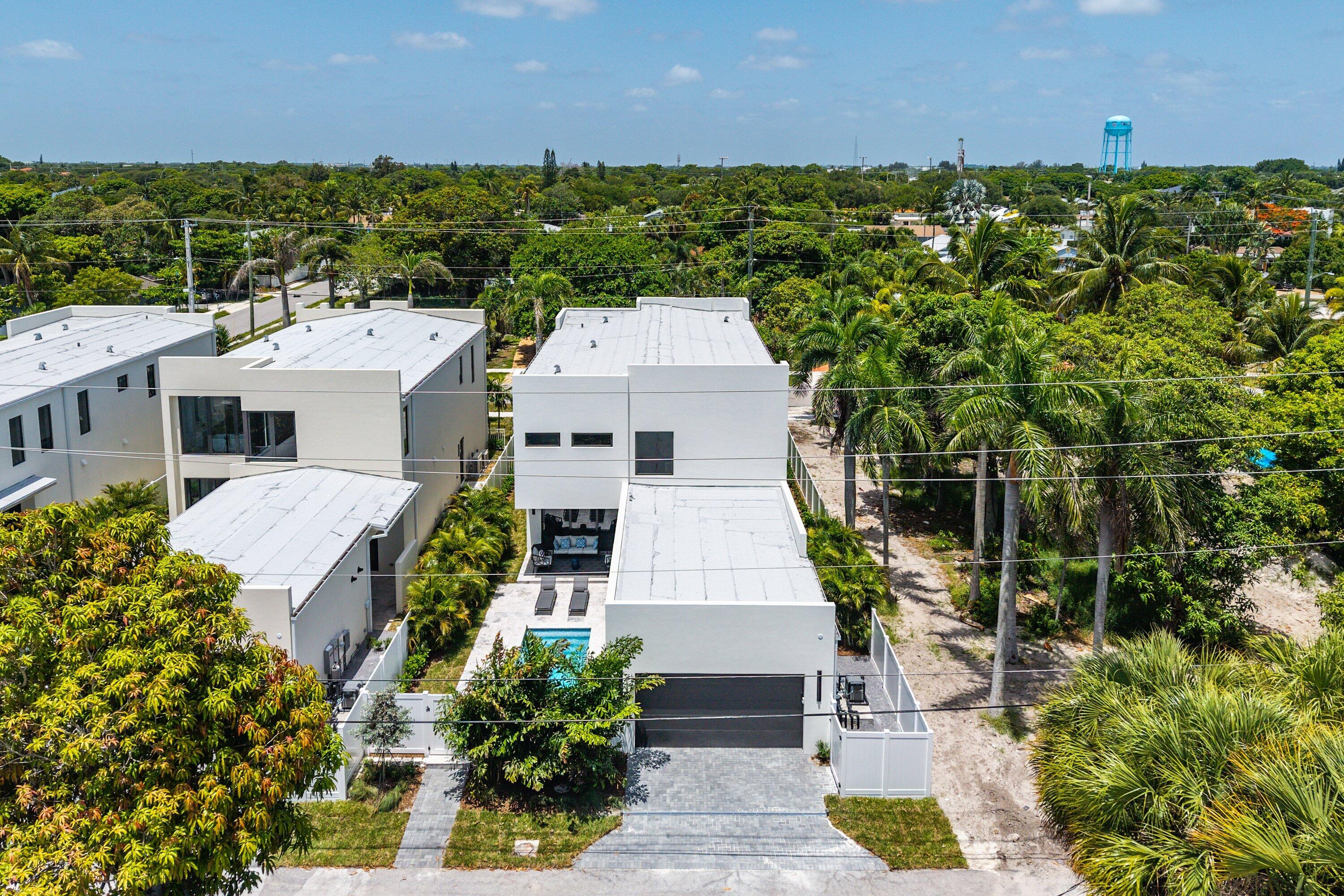 725 SE 4TH, Delray Beach FL 33483