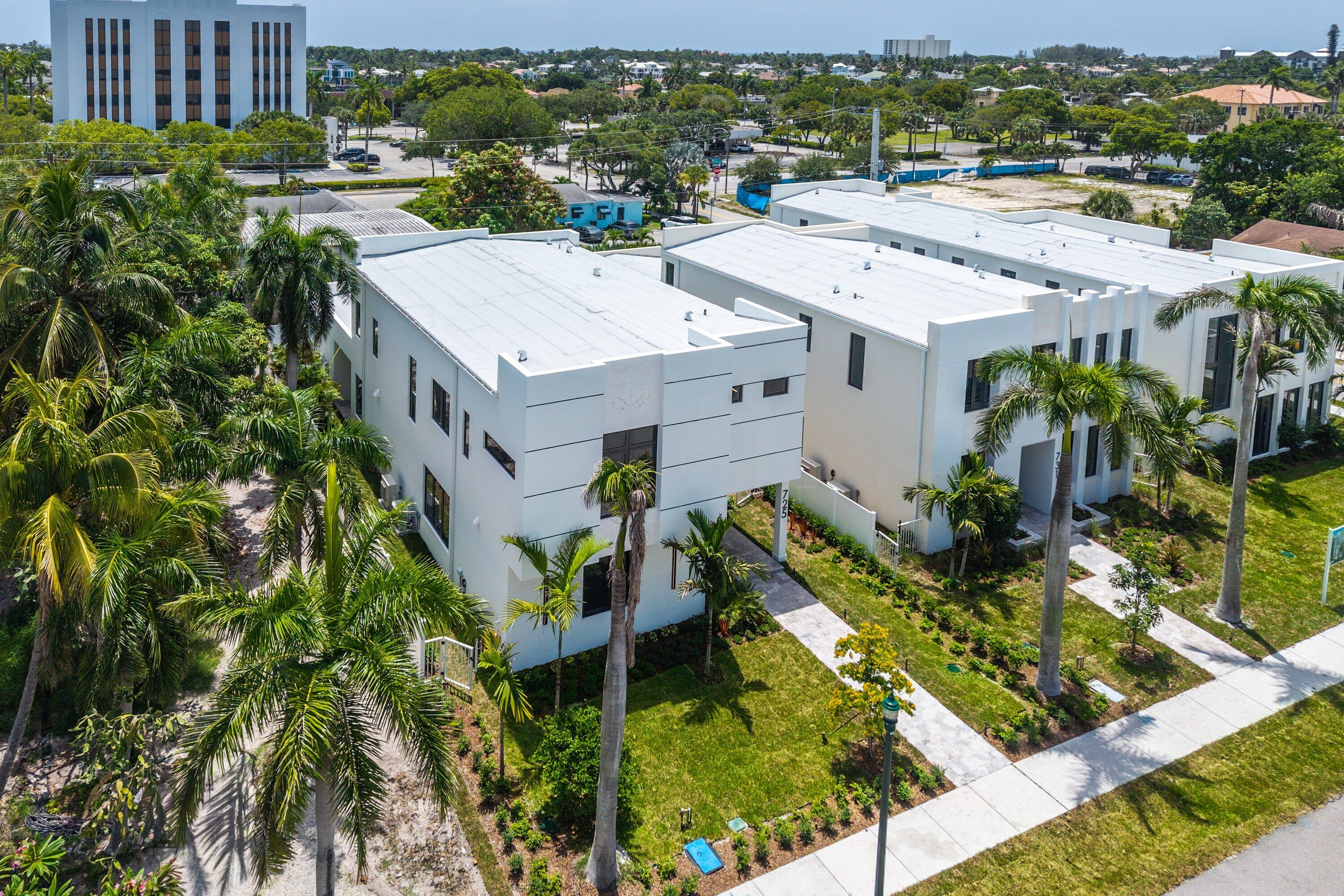 725 SE 4TH, Delray Beach FL 33483