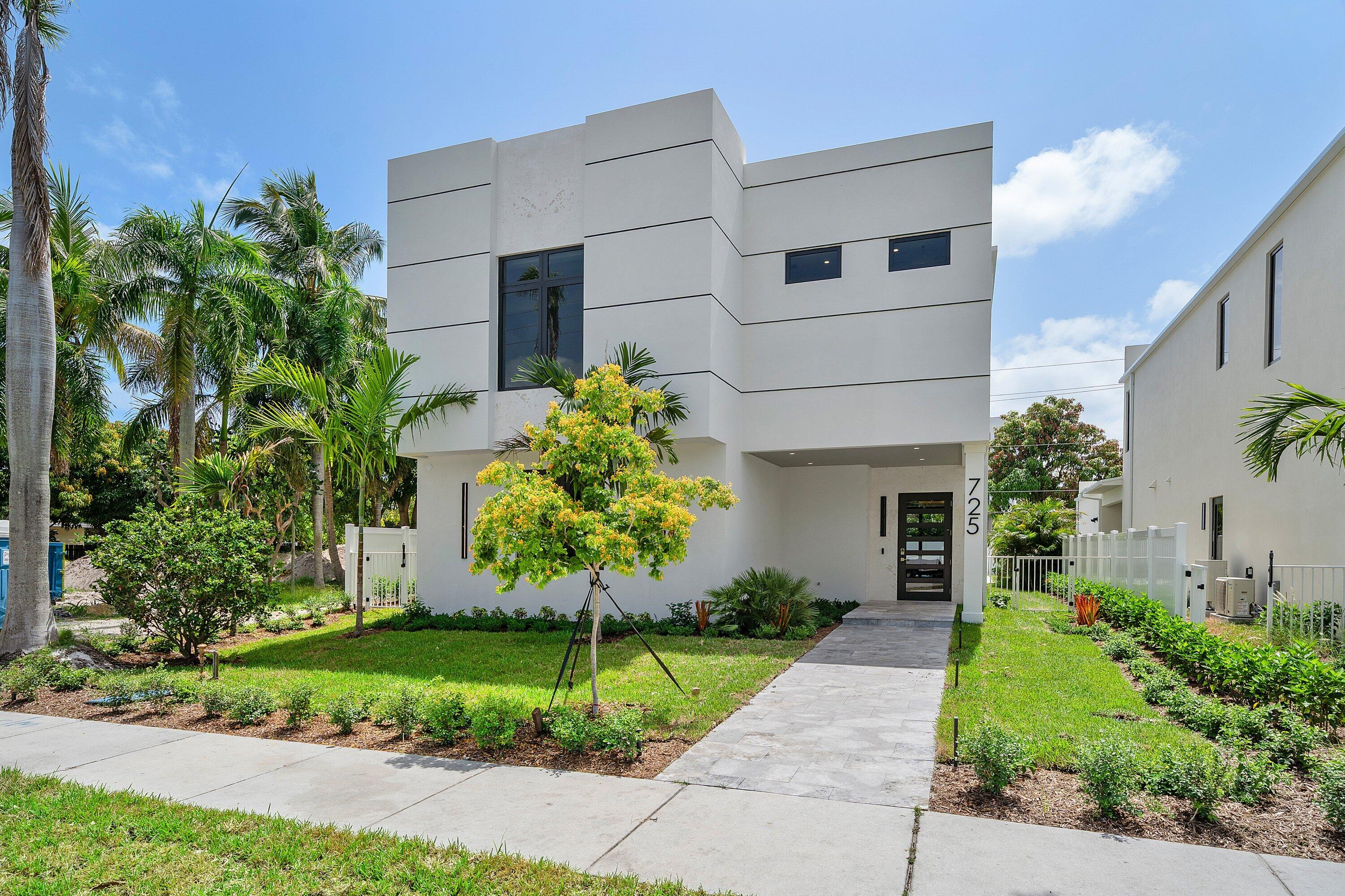 725 SE 4TH, Delray Beach FL 33483