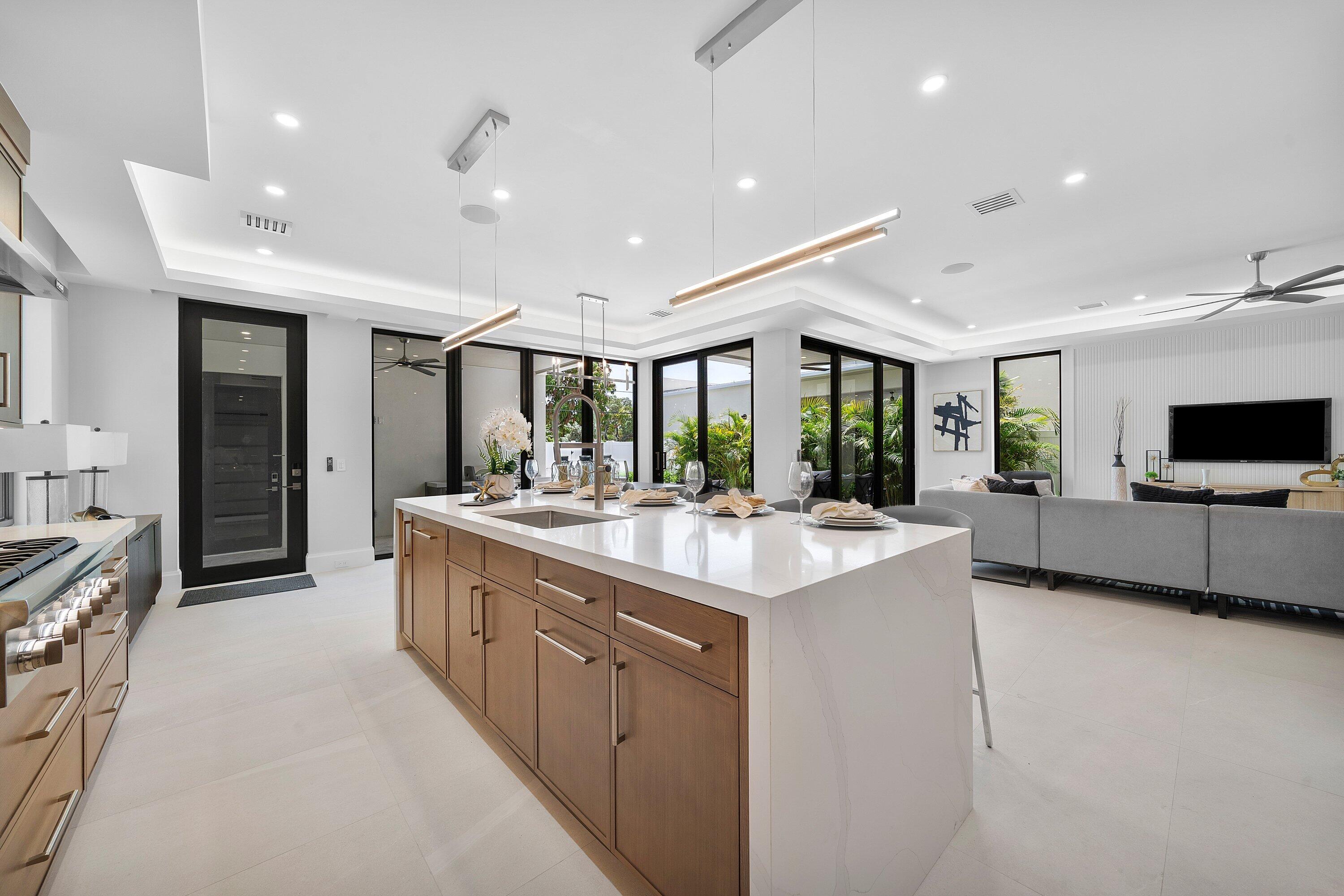 731 SE 4TH, Delray Beach FL 33483