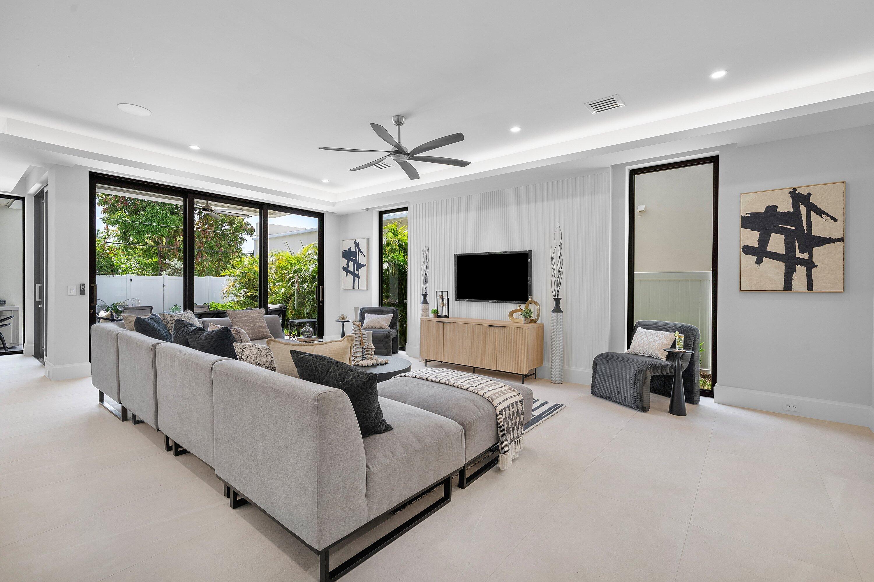 731 SE 4TH, Delray Beach FL 33483