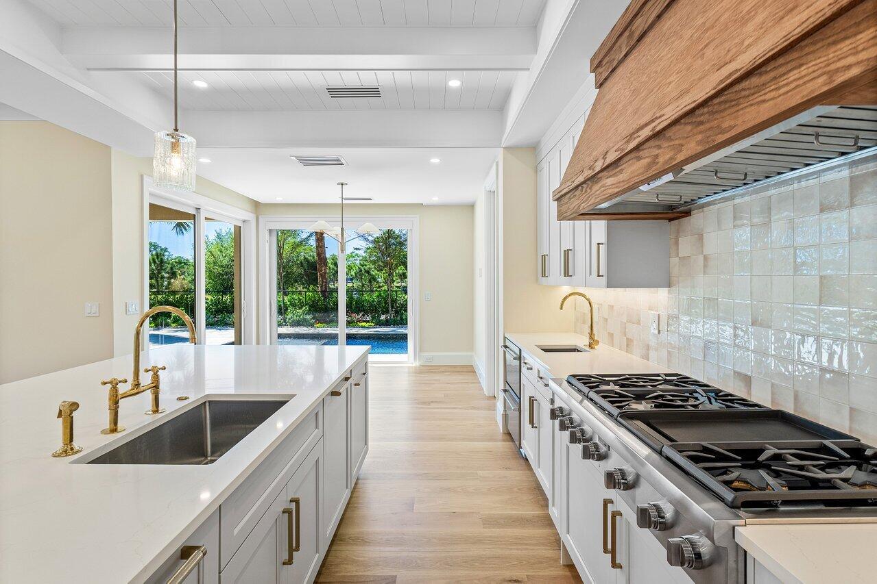 735 SE 4TH, Delray Beach FL 33483