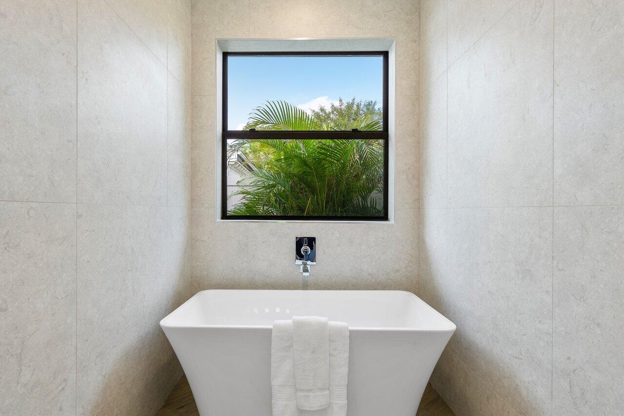 735 SE 4TH, Delray Beach FL 33483