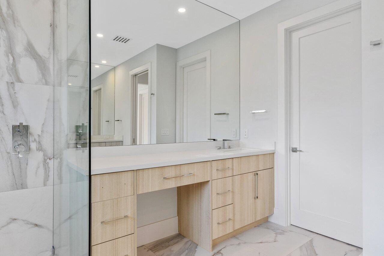 735 SE 4TH, Delray Beach FL 33483