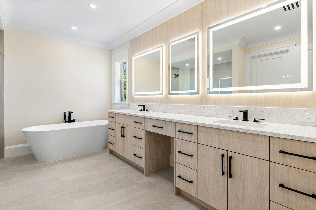 735 SE 4TH, Delray Beach FL 33483