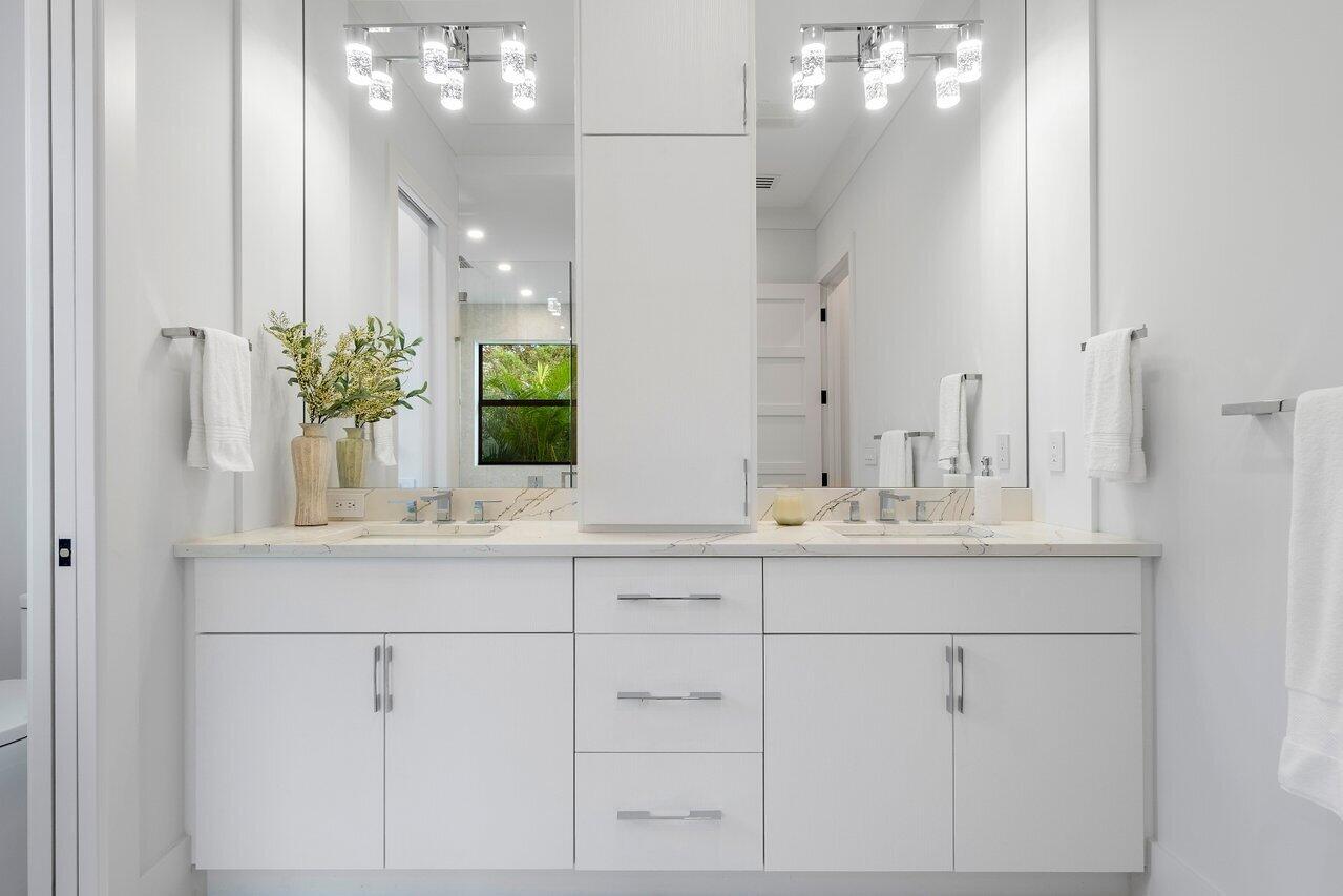 735 SE 4TH, Delray Beach FL 33483
