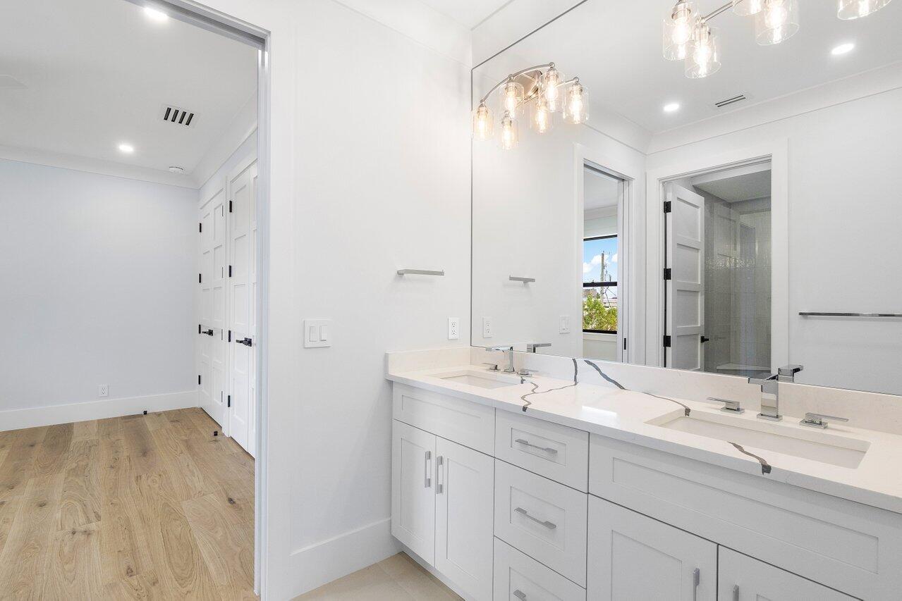 735 SE 4TH, Delray Beach FL 33483